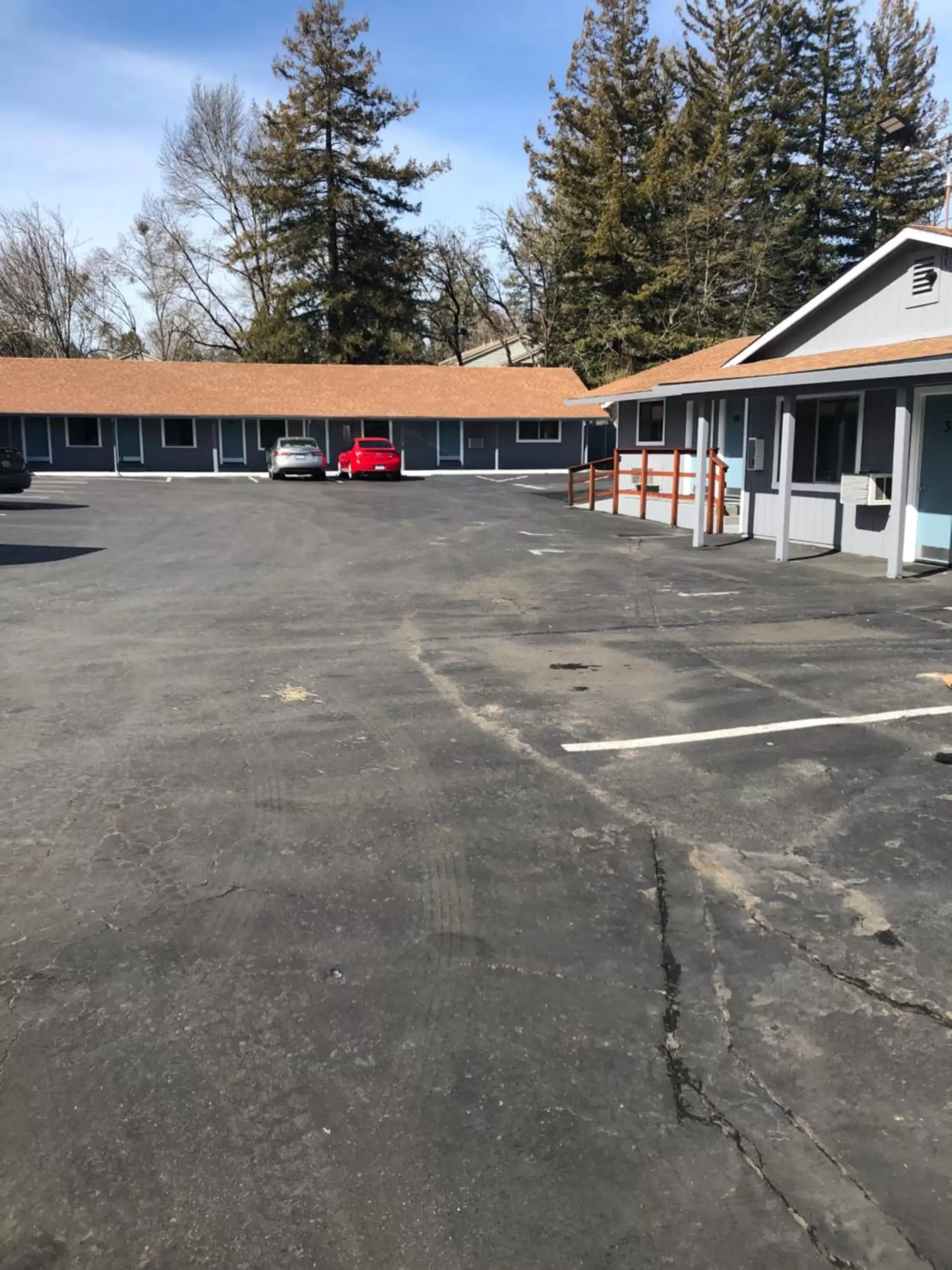 Property Building in Pine Cone Motel