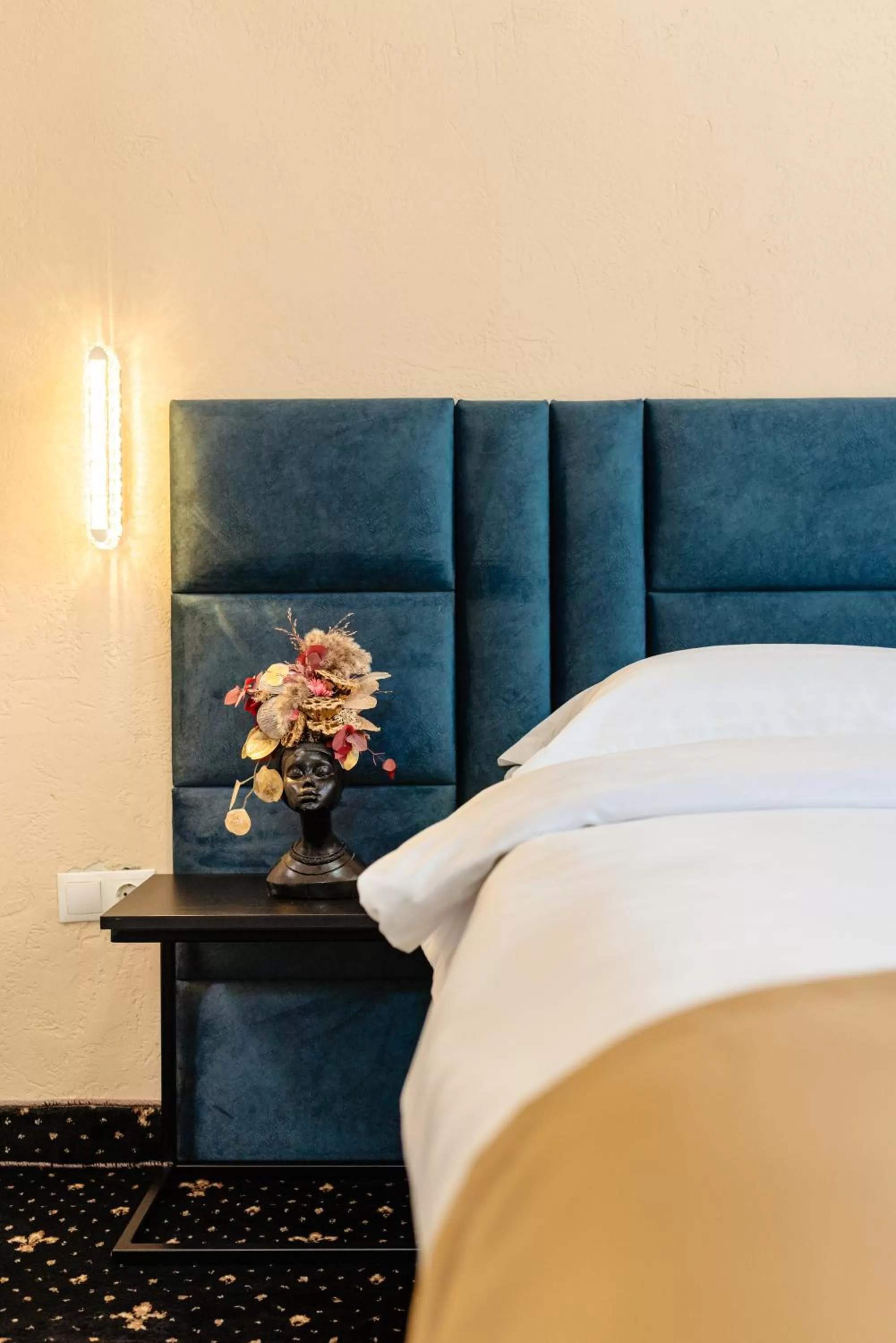 Bed in Palace Bulevard Inn