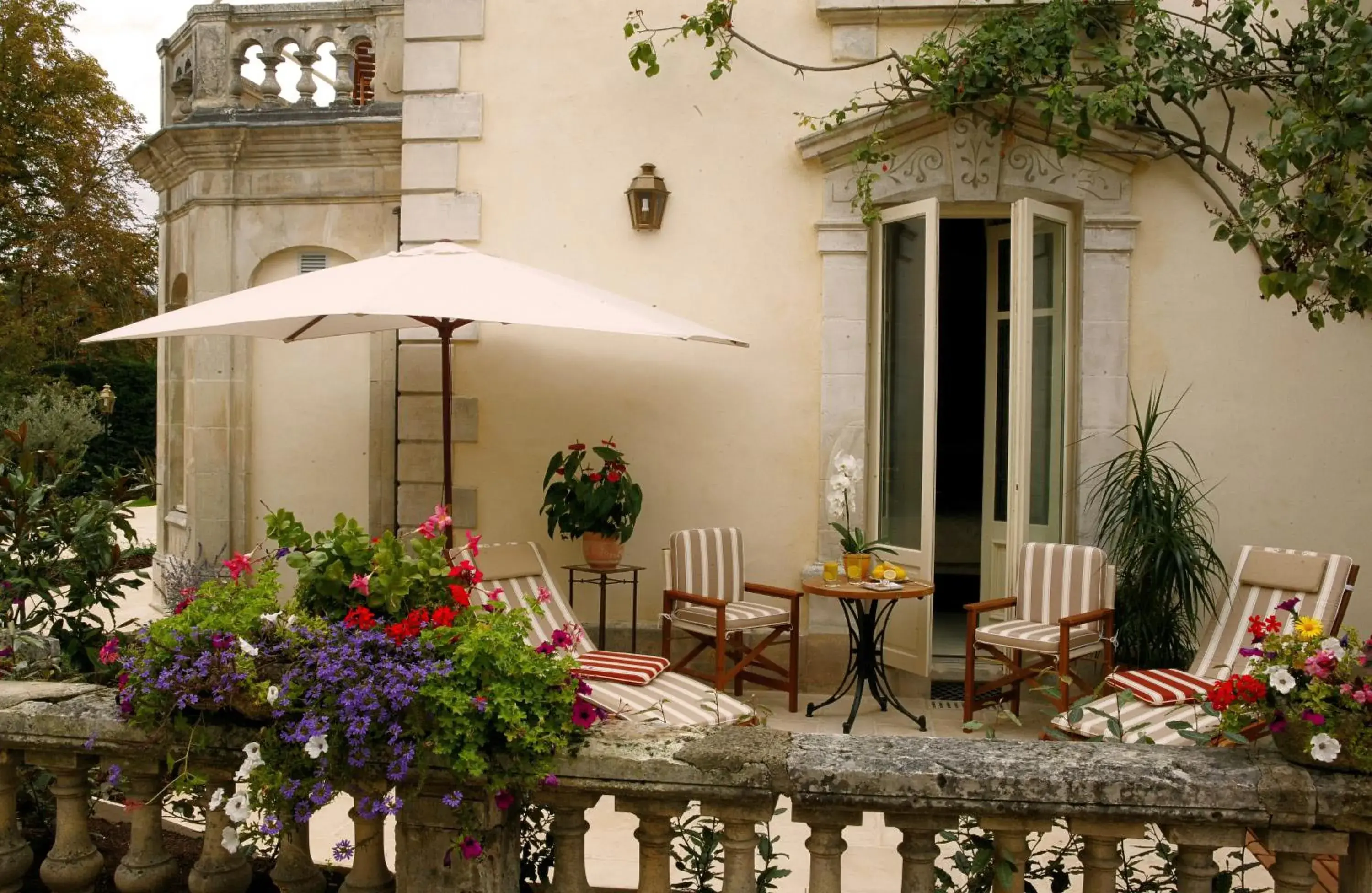 Patio, Patio/Outdoor Area in Clos La Boëtie & Spa