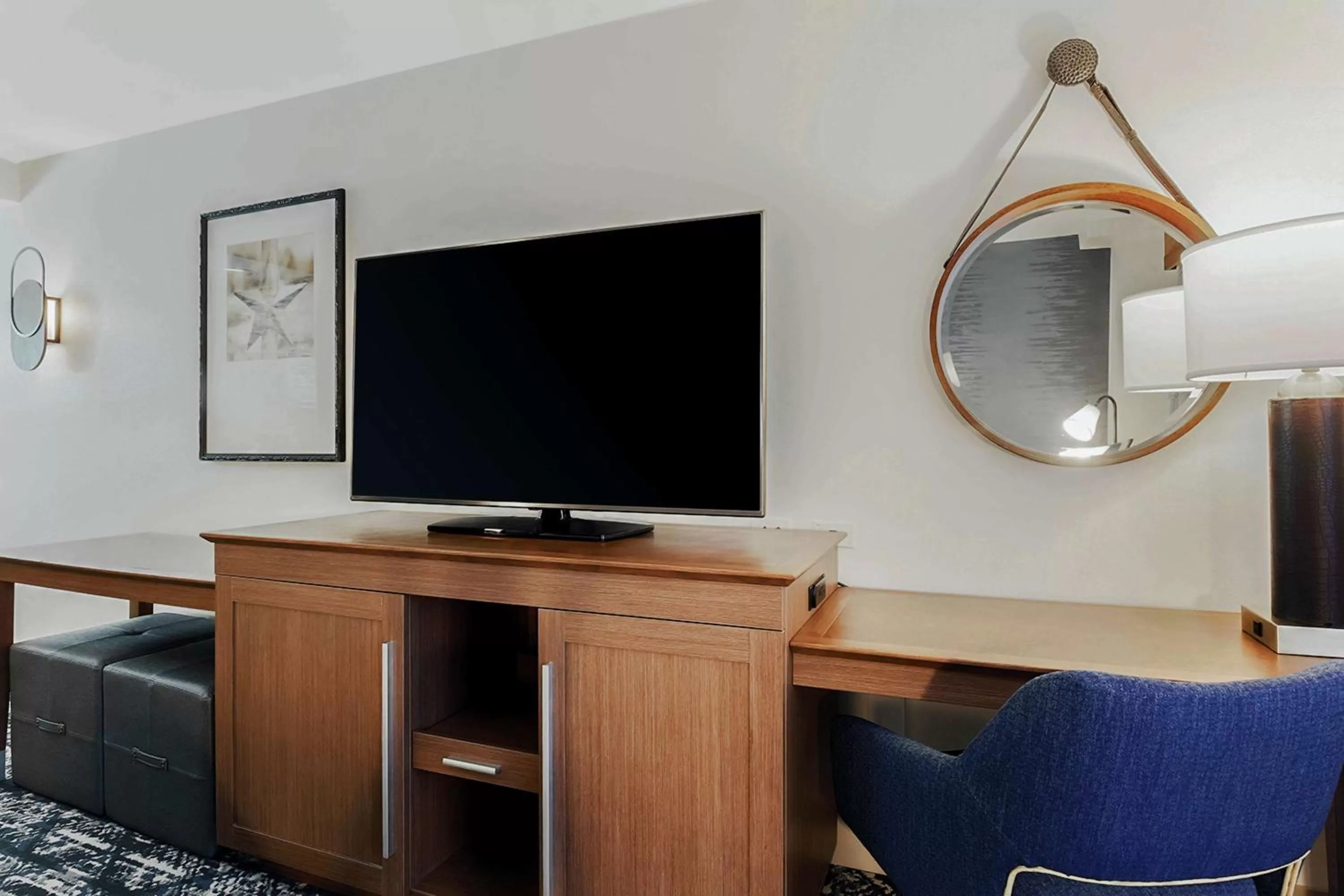 Bedroom in Hampton Inn & Suites Austin - Downtown