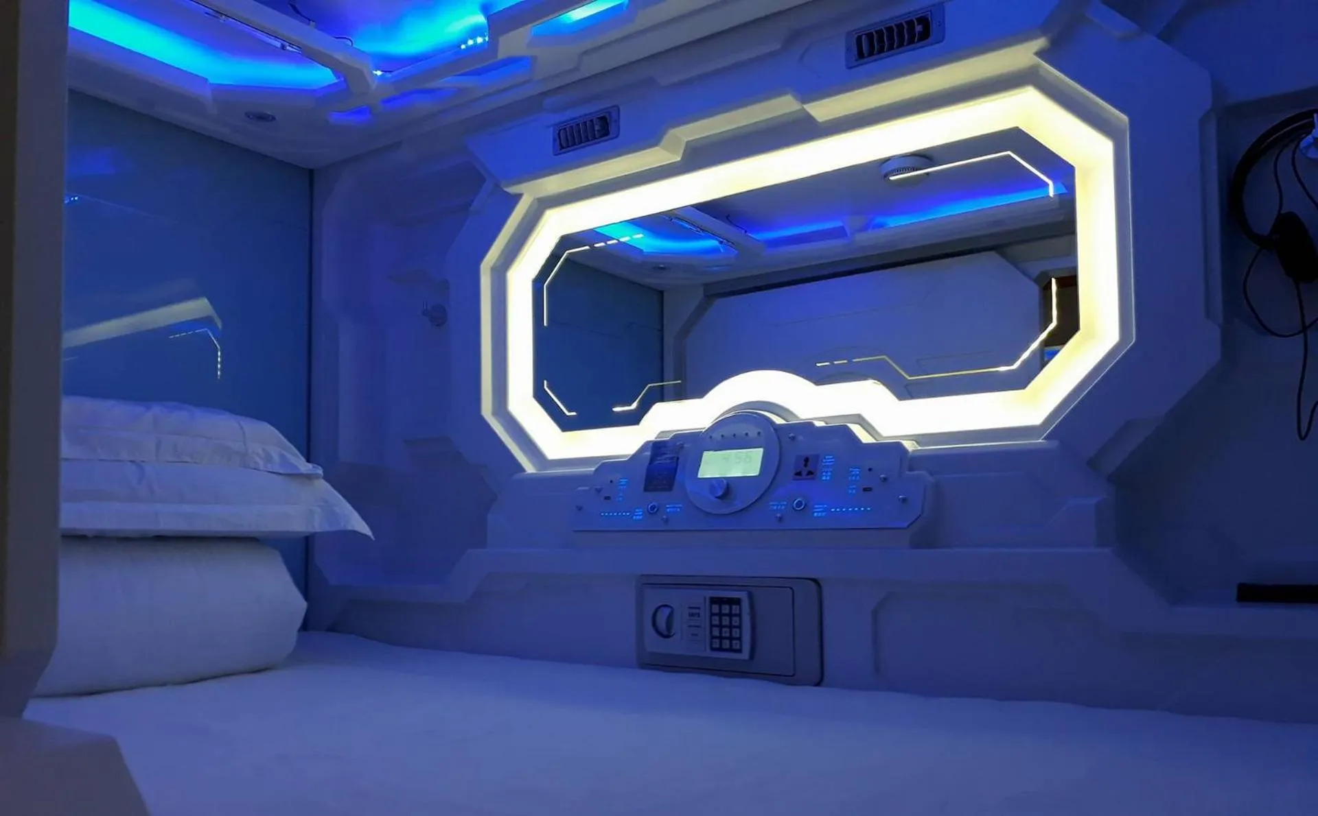 Bed in Bestow Capsule Hostel