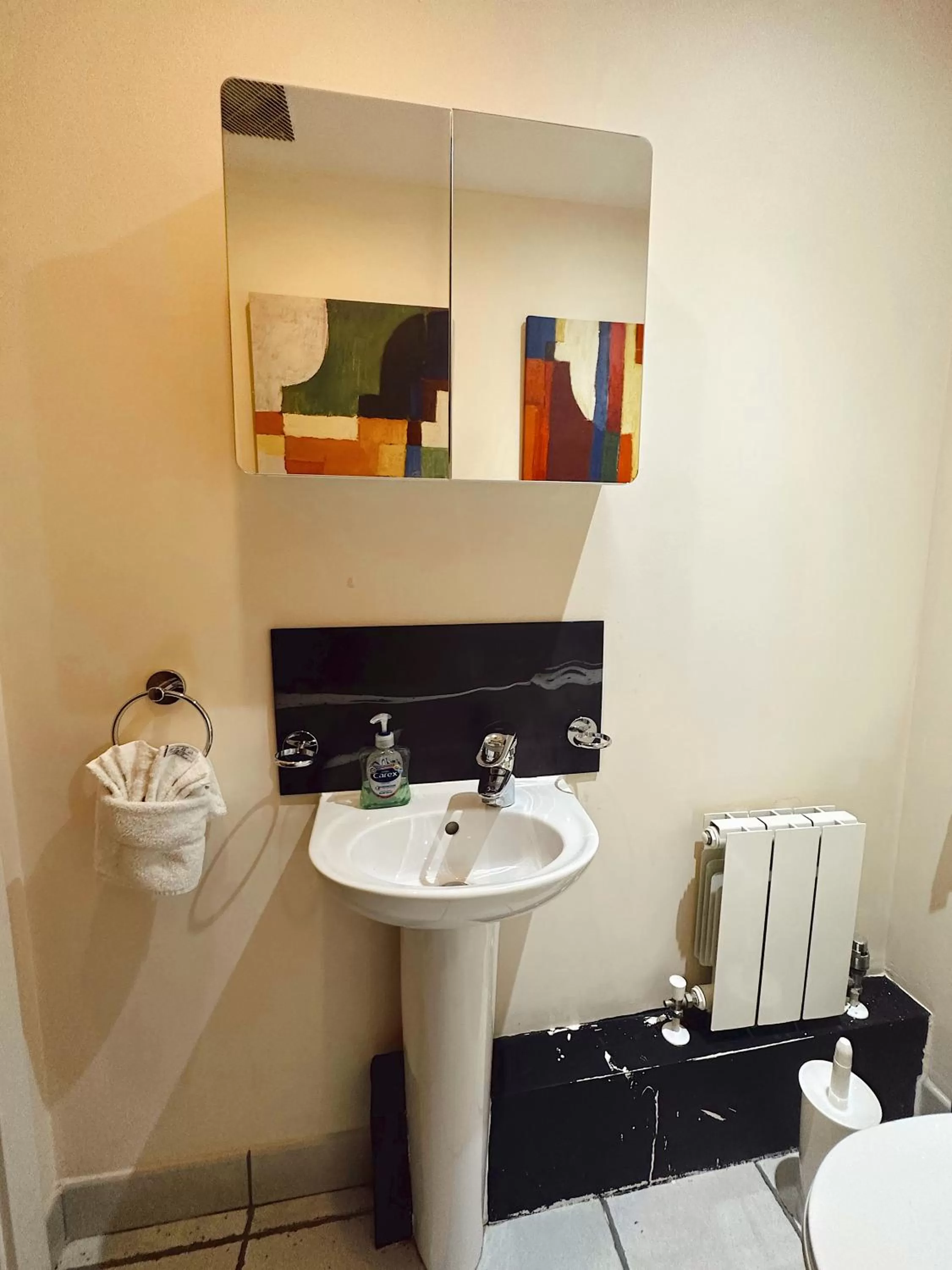 Bathroom in Canary Wharf - Luxury Apartments