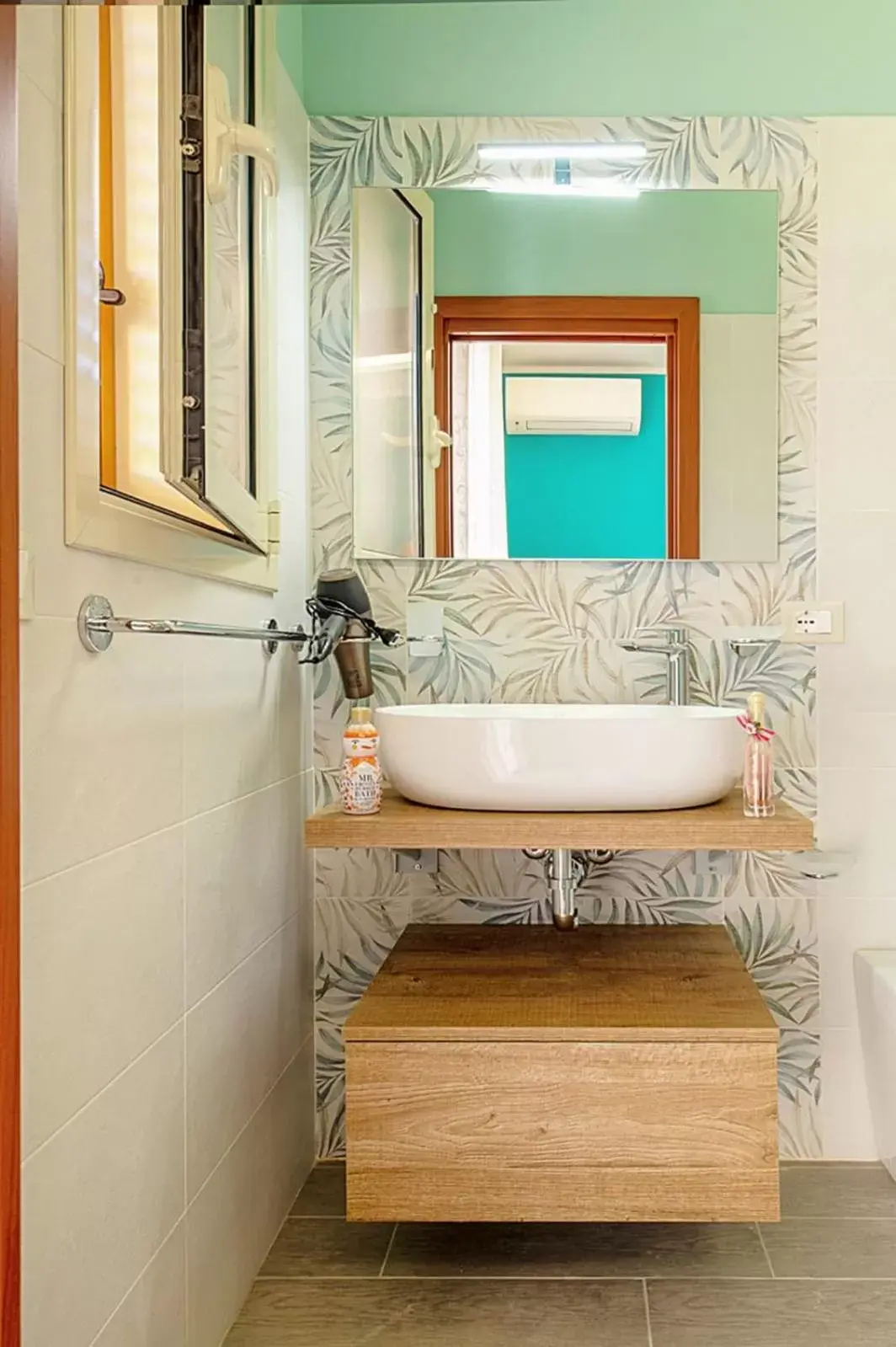 Bathroom, Seating Area in A casa tua Affitti brevi