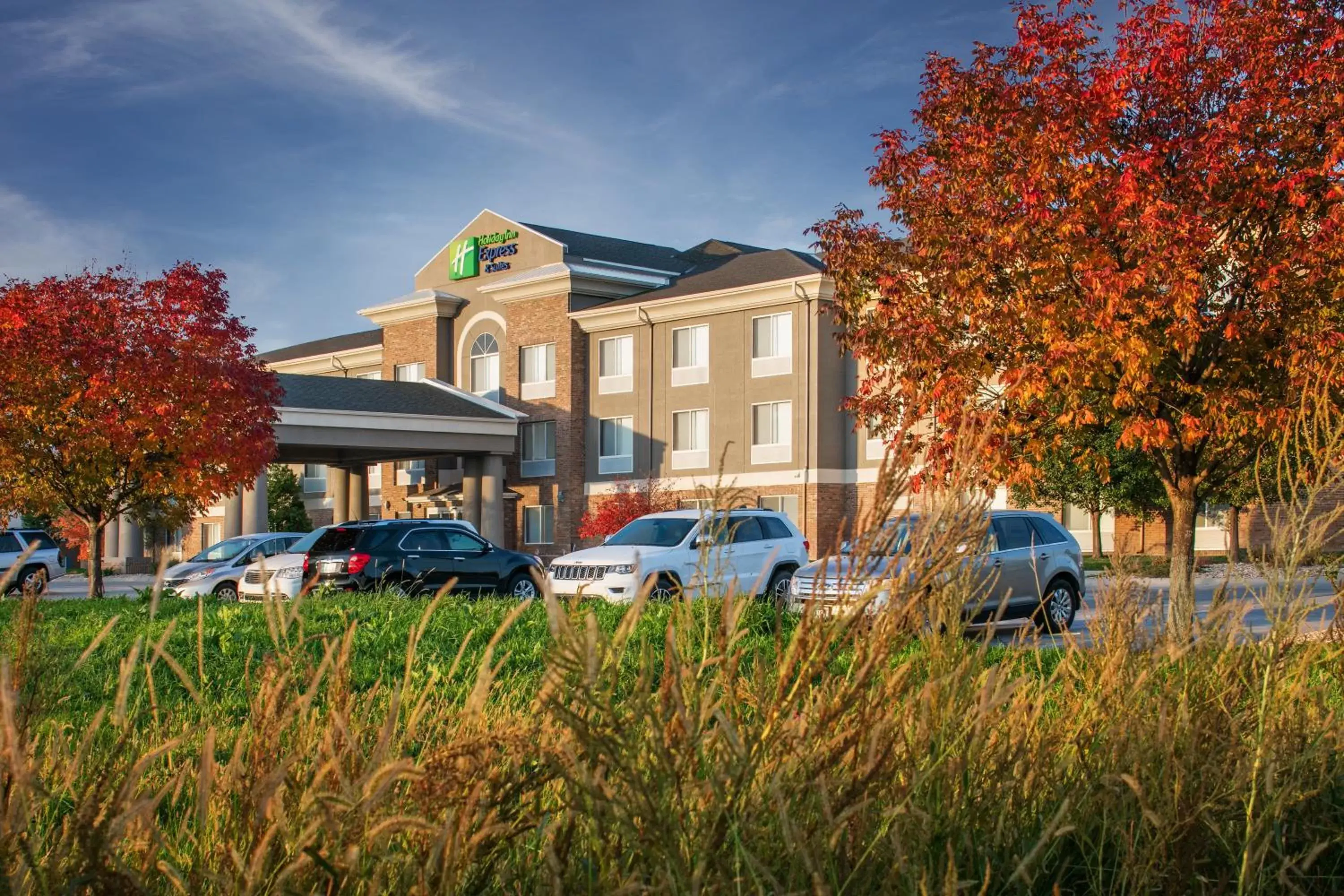 Property Building in Holiday Inn Express Hotel & Suites Bellevue-Omaha Area, an IHG Hotel