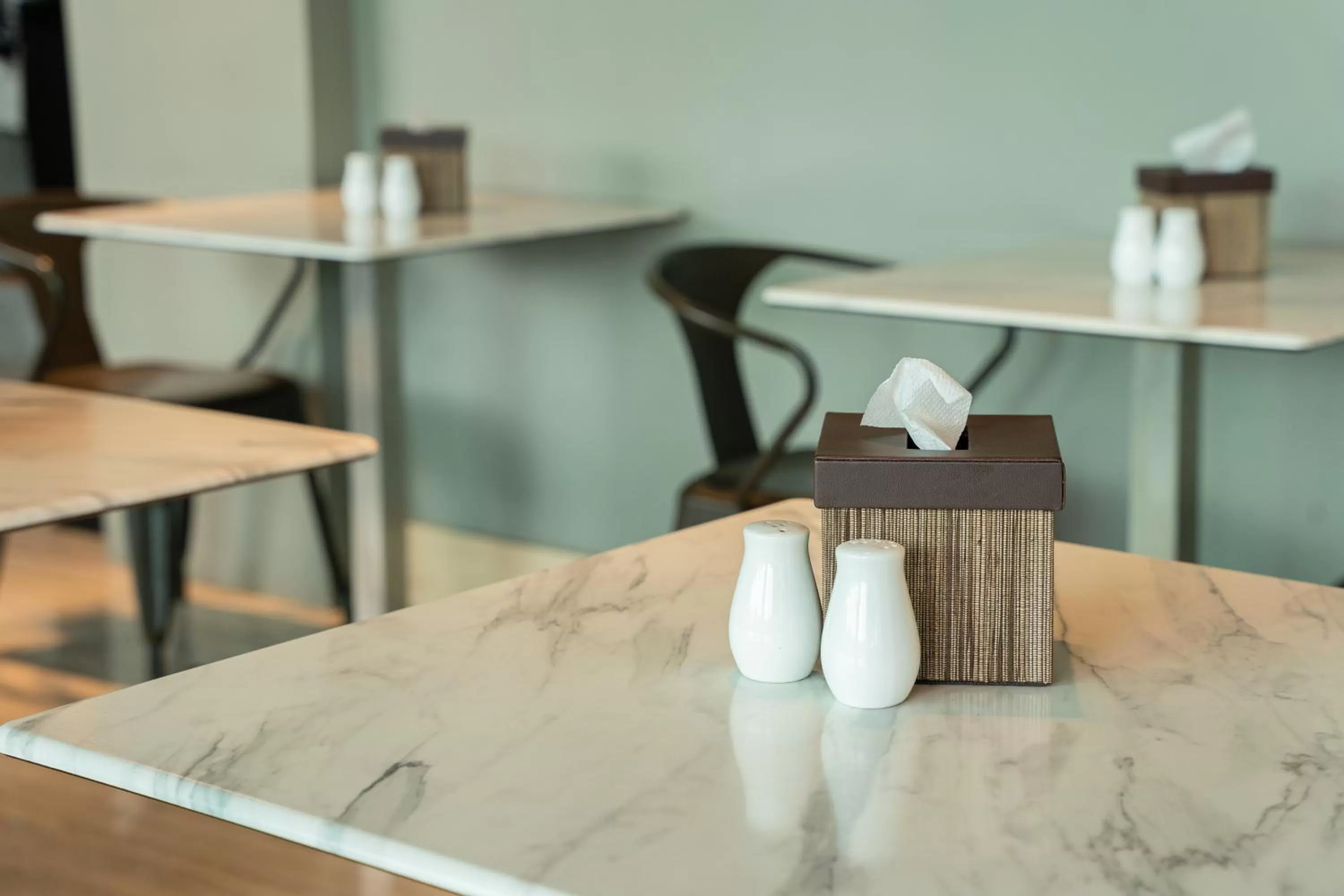 Restaurant/places to eat in Felicity Island Hotel