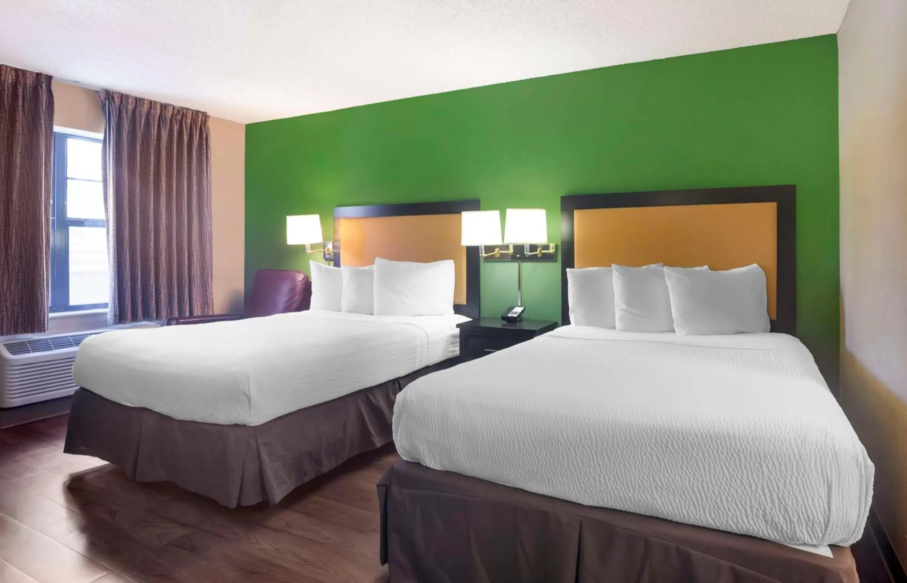 Bedroom, Bed in Extended Stay America Suites - San Diego - Mission Valley - Stadium