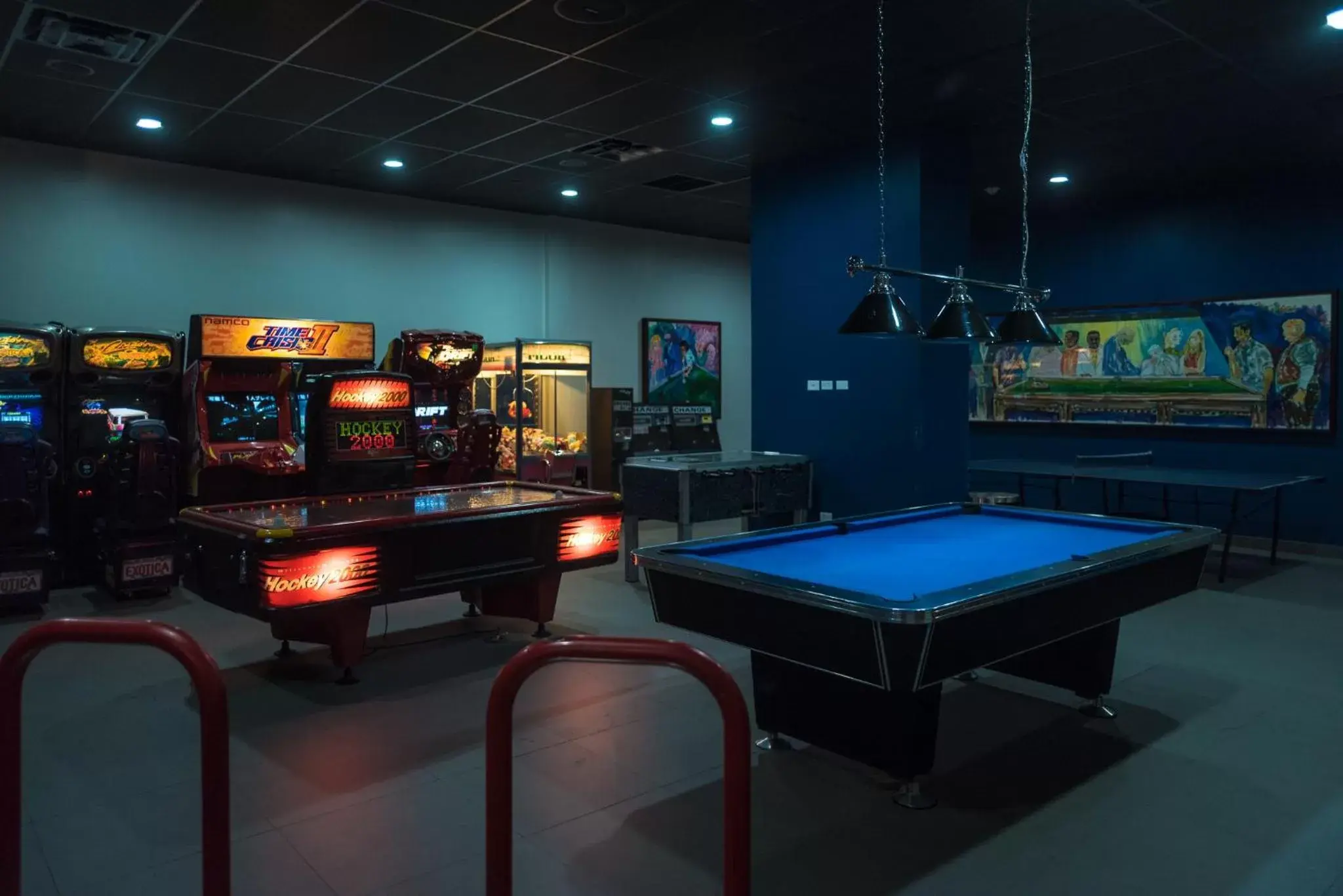 Game Room, Billiards in OCEAN VIEW DELUXE SUITE: PVT. BEACH & POOL