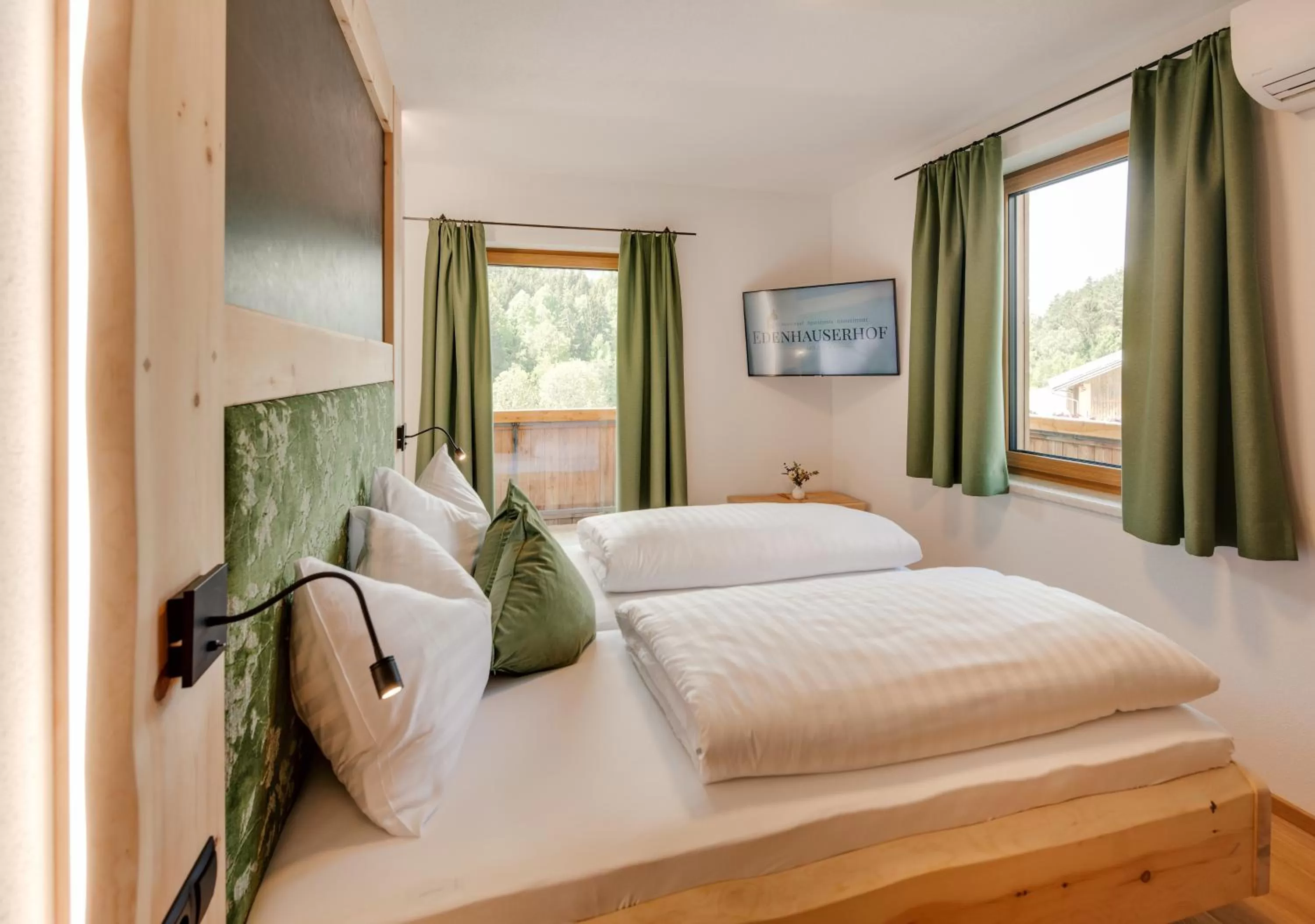 Bedroom, Bed in Edenhauserhof