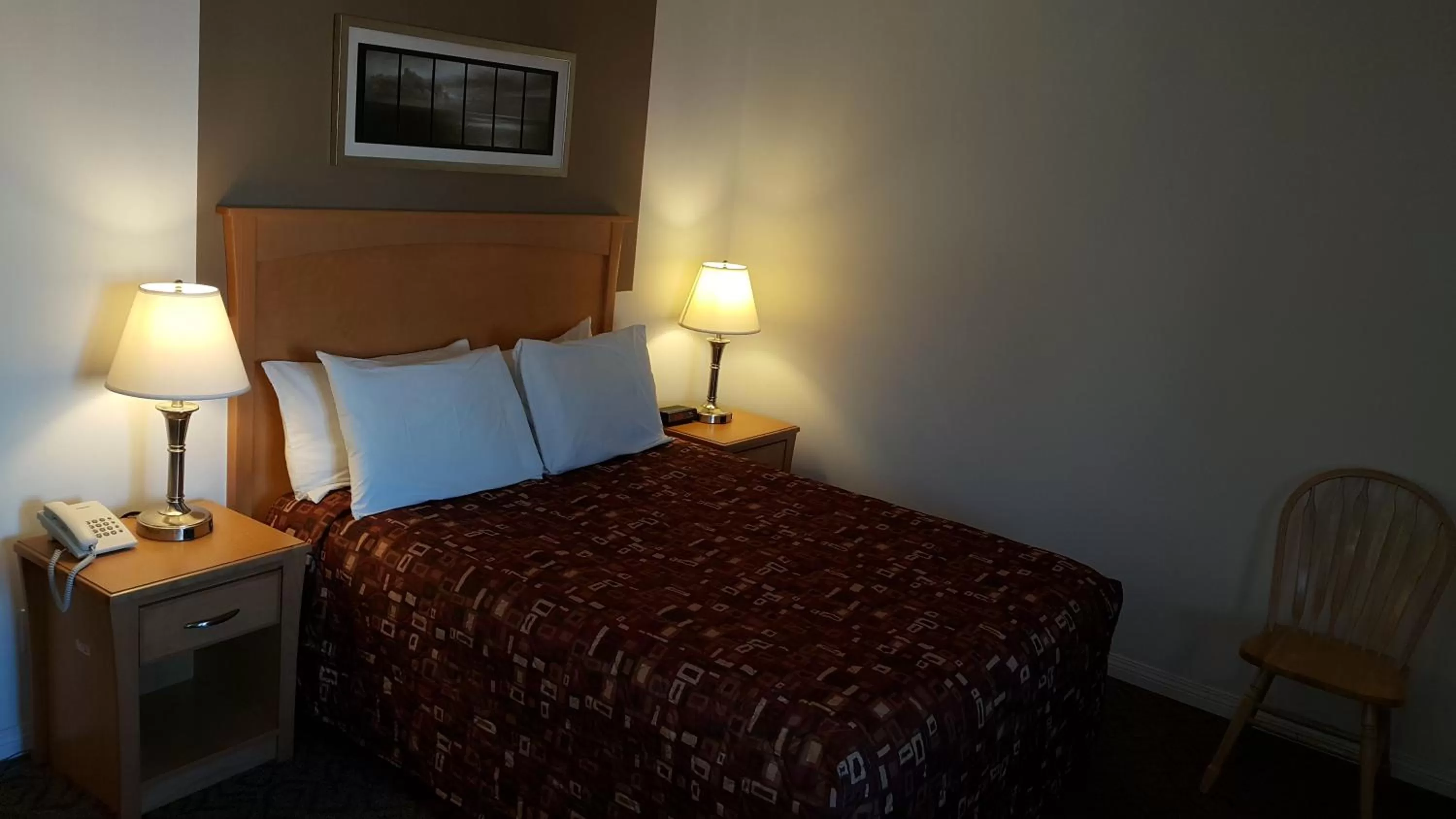 Bedroom, Bed in Cactus Tree Inn