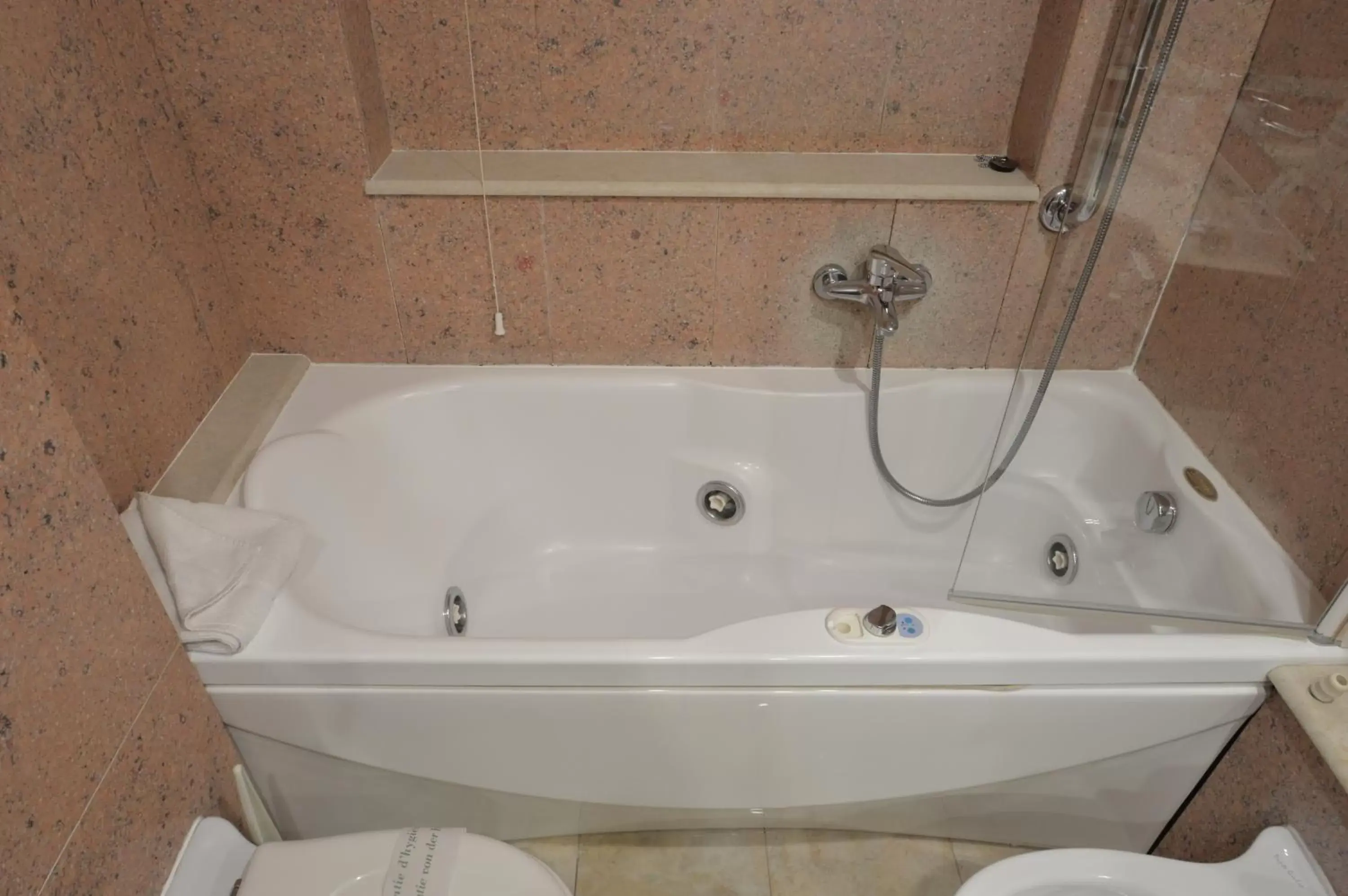 Spa and wellness centre/facilities, Bathroom in Hotel Montecarlo