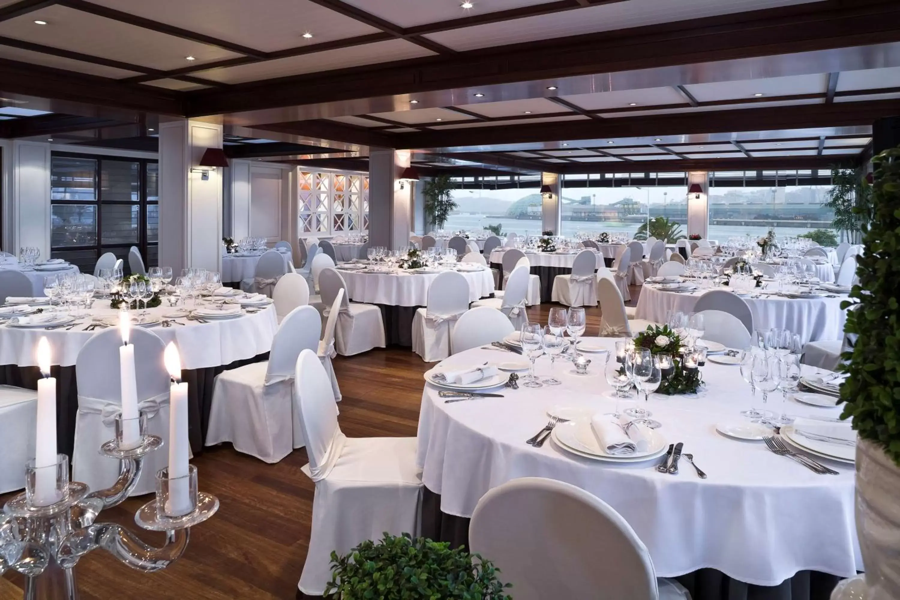 Restaurant/places to eat, Banquet Facilities in NH Collection A Coruña Finisterre