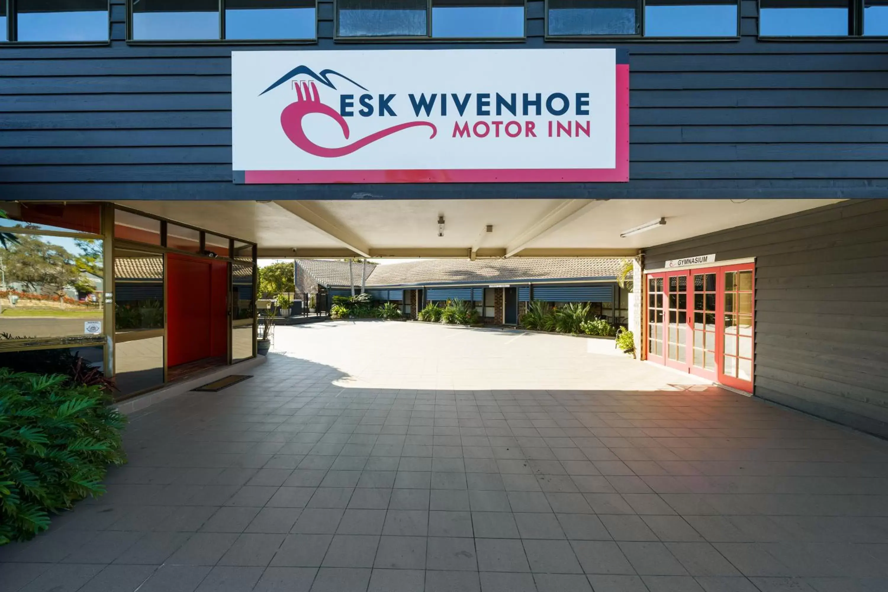 Facade/entrance in Esk Wivenhoe Motor Inn