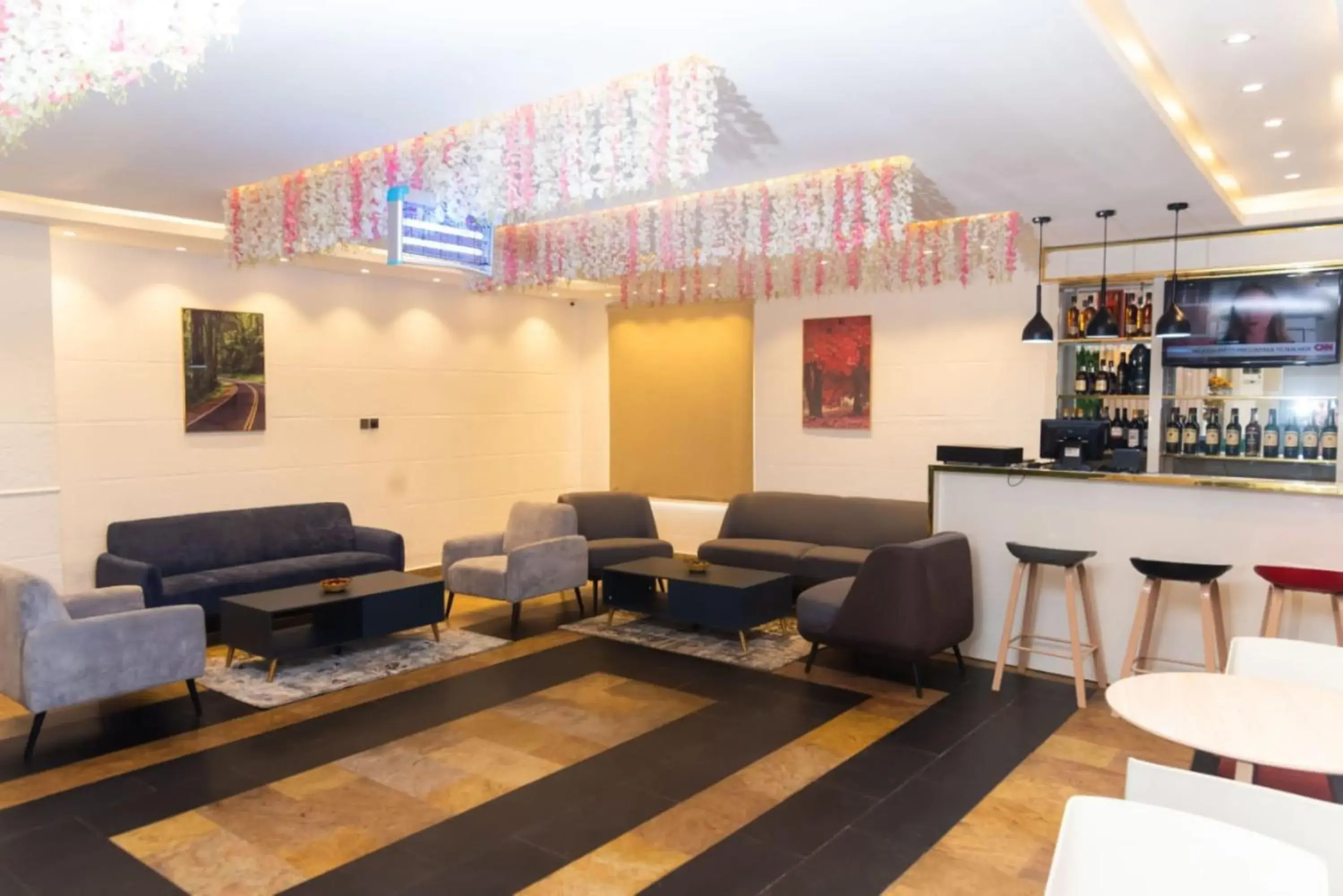Lounge or bar in The Grosvenor Suites Gwarinpa Abuja Lounge or bar in The Grosvenor Suites Gwarinpa Abuja