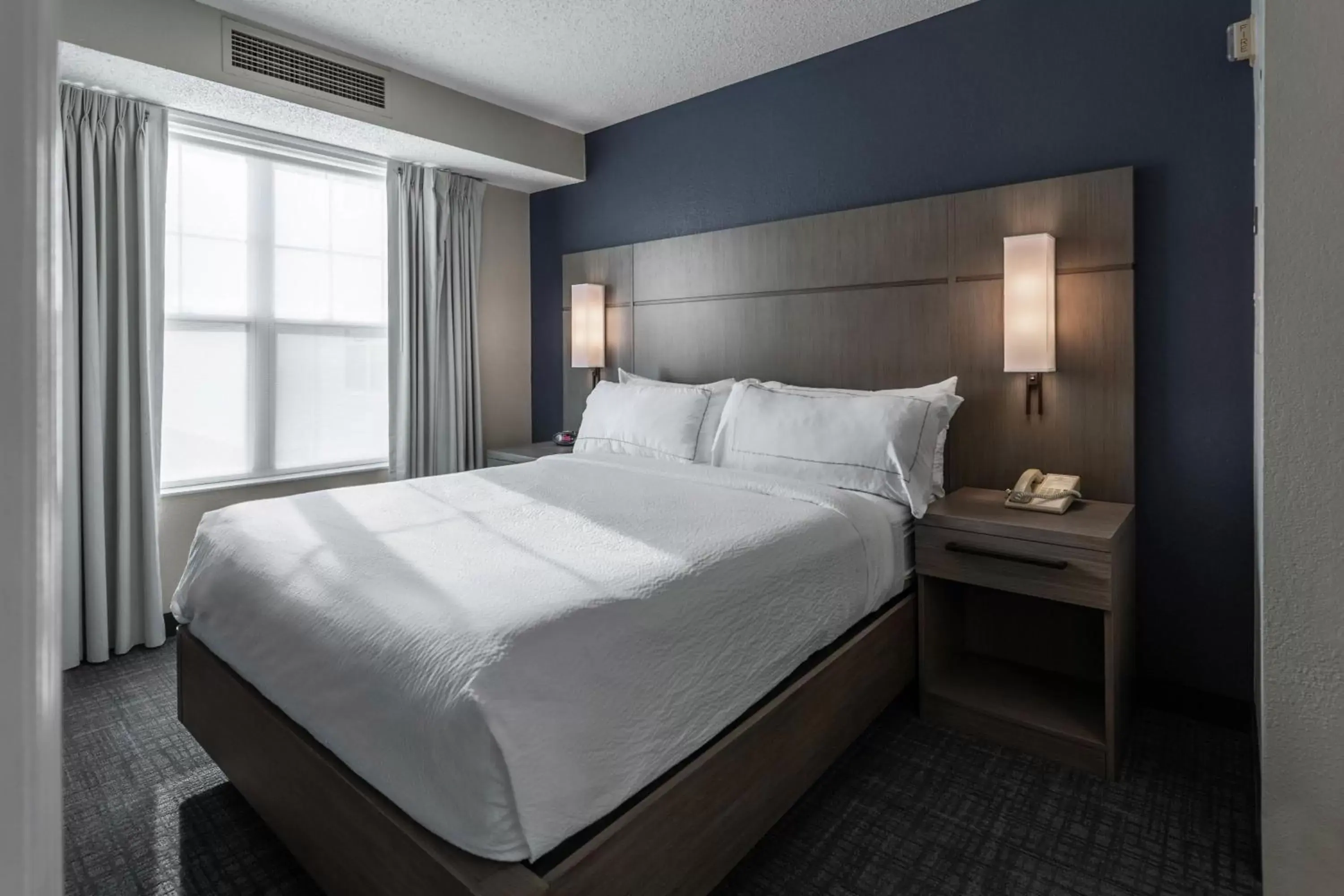 Bedroom, Bed in Residence Inn Columbus Easton