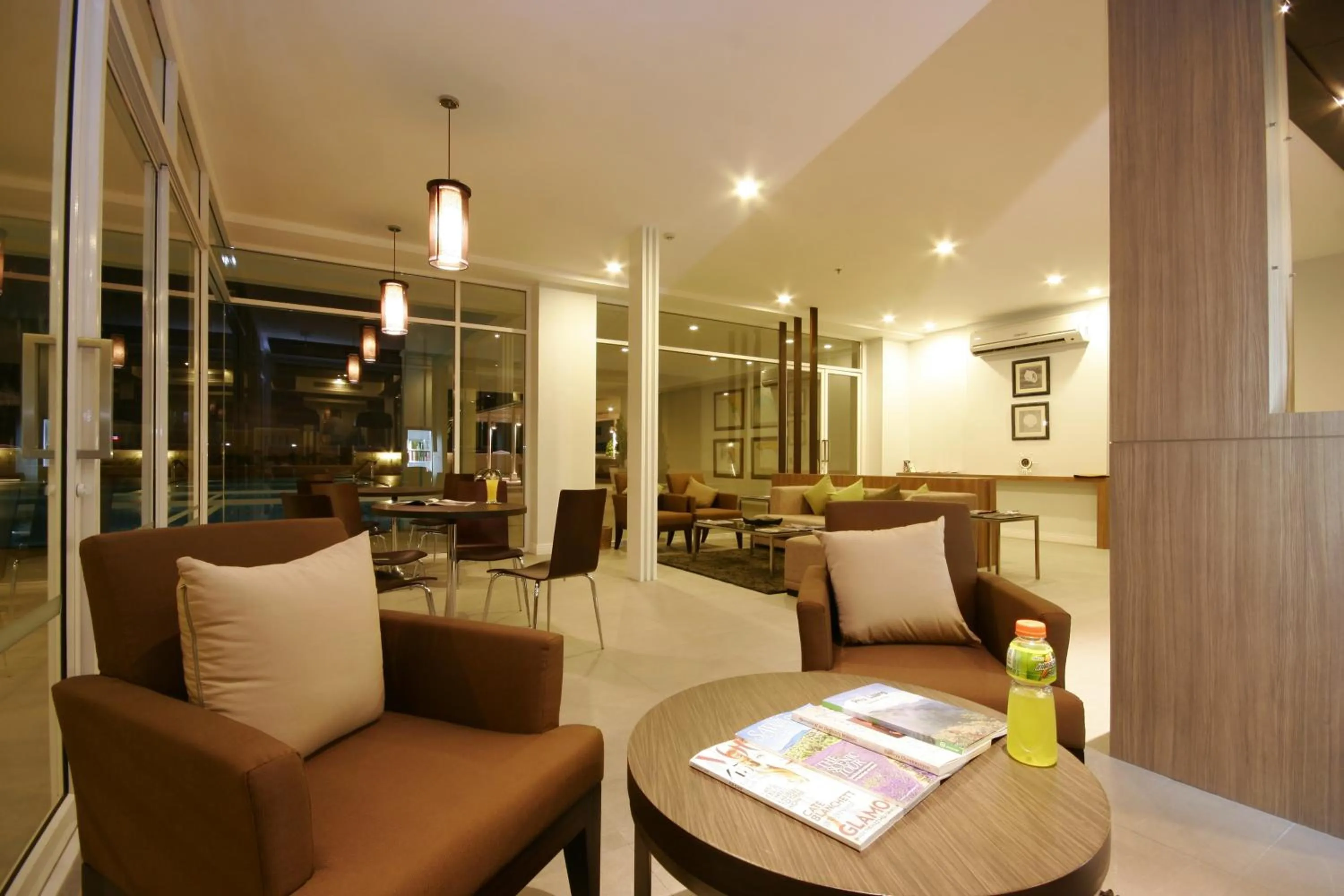 Library in Kameo Grand Hotel & Serviced Apartment, Rayong
