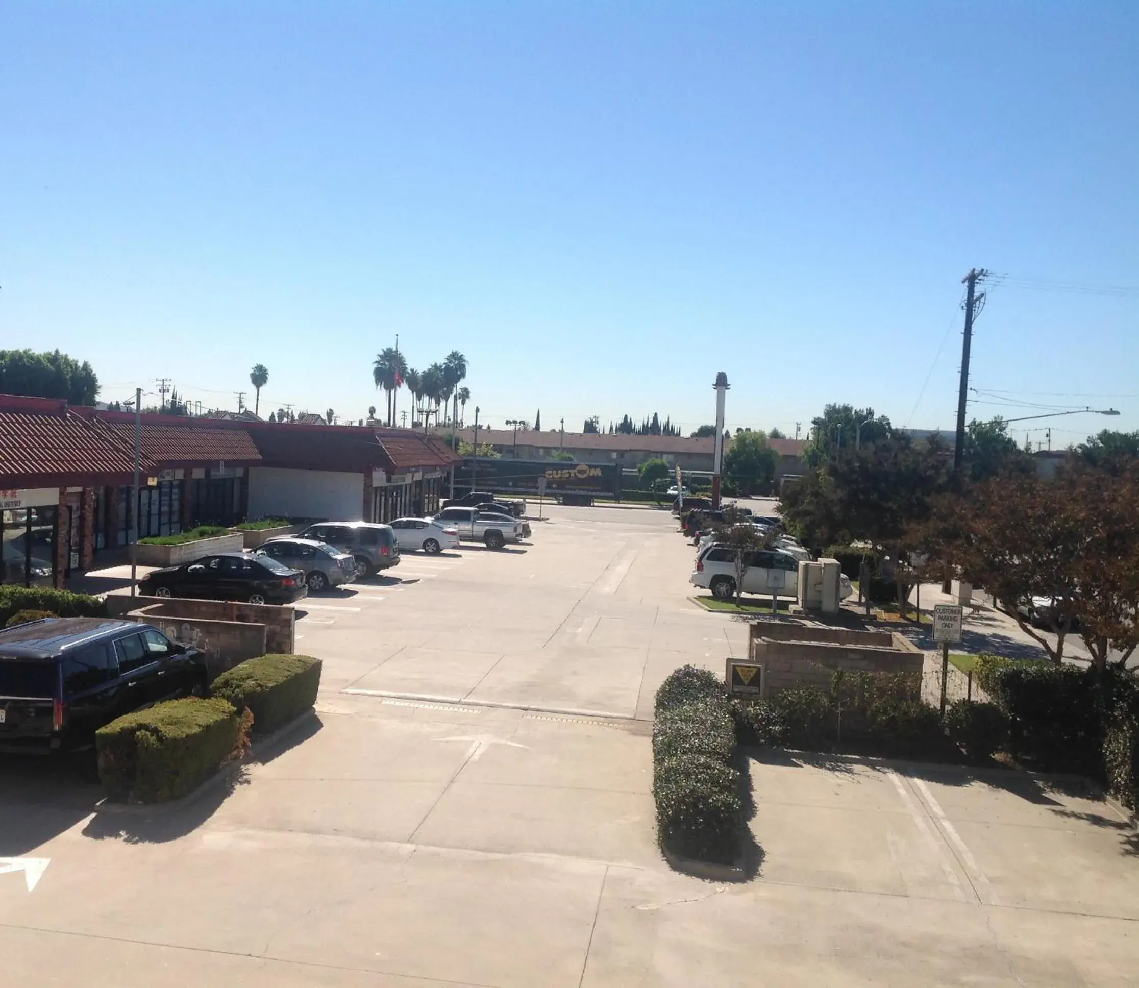 Area and facilities in Eunice Plaza Motel