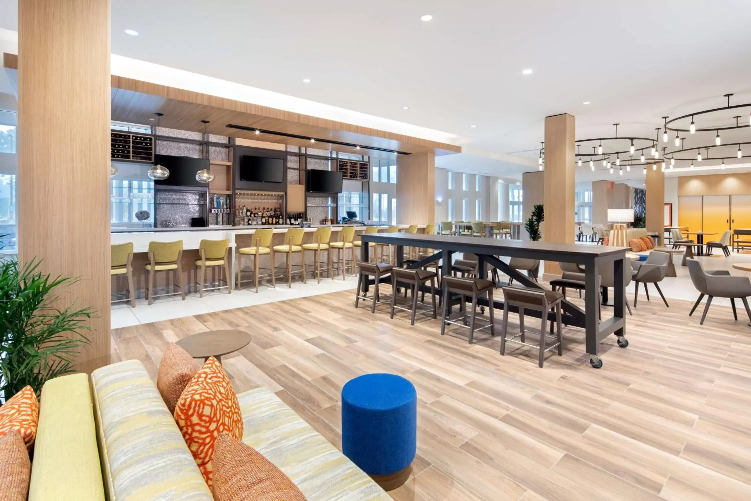 Lounge or bar in Hilton Garden Inn Panama City Airport, Fl Lounge or bar in Hilton Garden Inn Panama City Airport, Fl