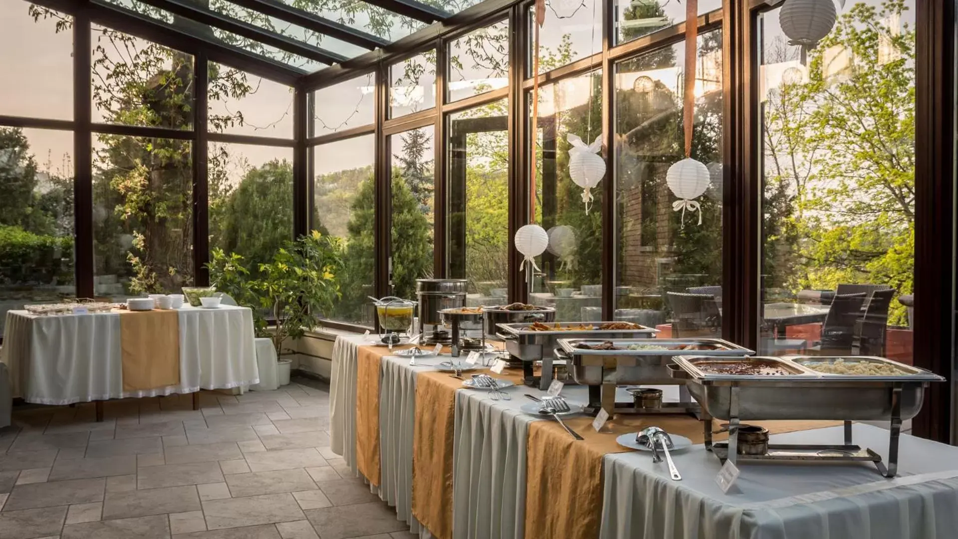 Restaurant/Places to Eat in Hotel Bobbio