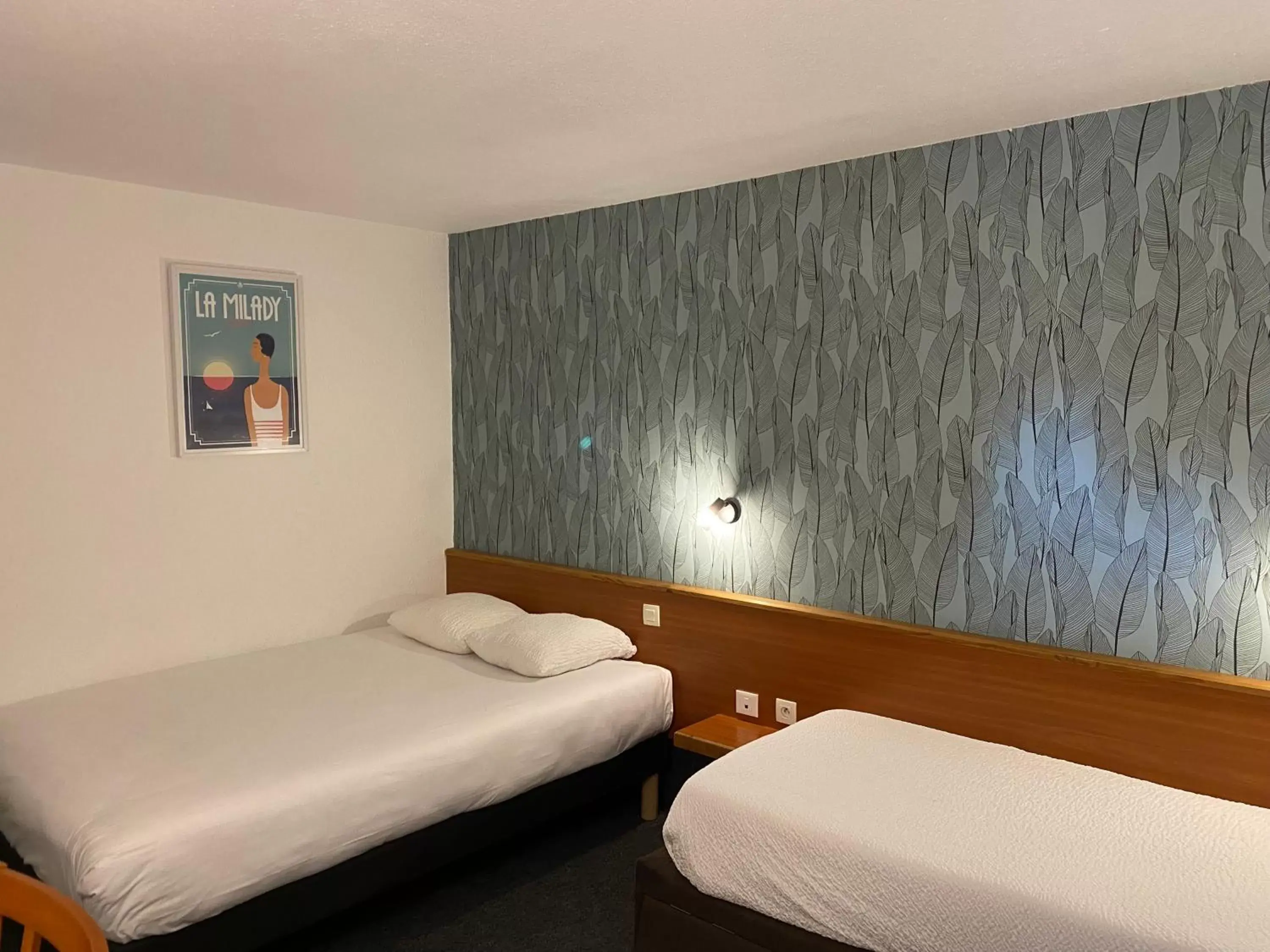 Bed in Ostal Hotel Pau Universite