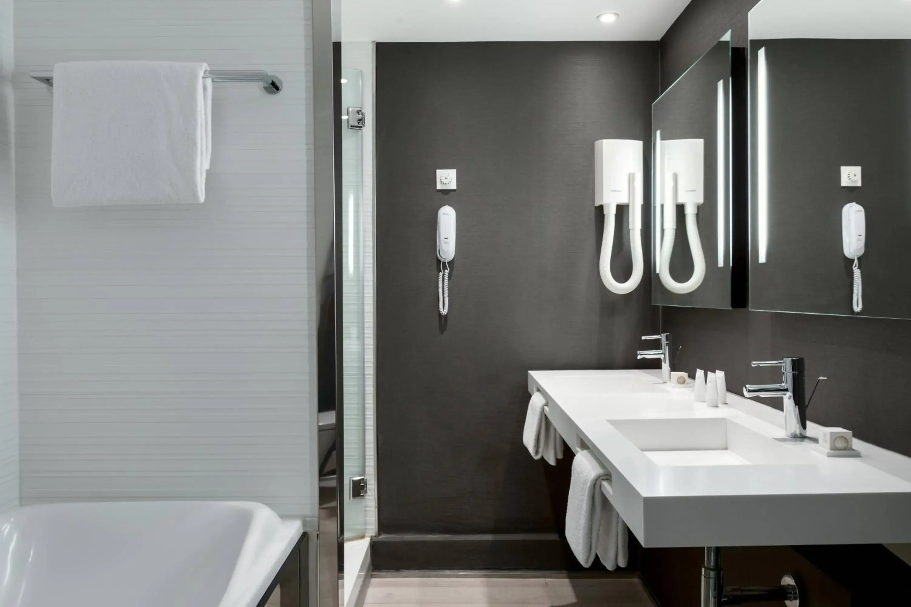 Bathroom in AC Hotel by Marriott Nice