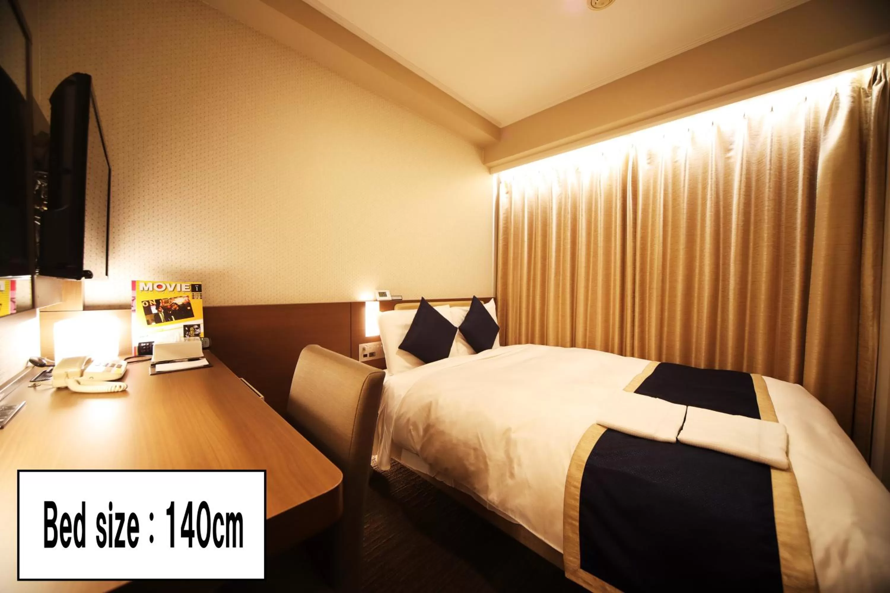 Photo of the whole room, Bed in Hotel Sunroute Asakusa