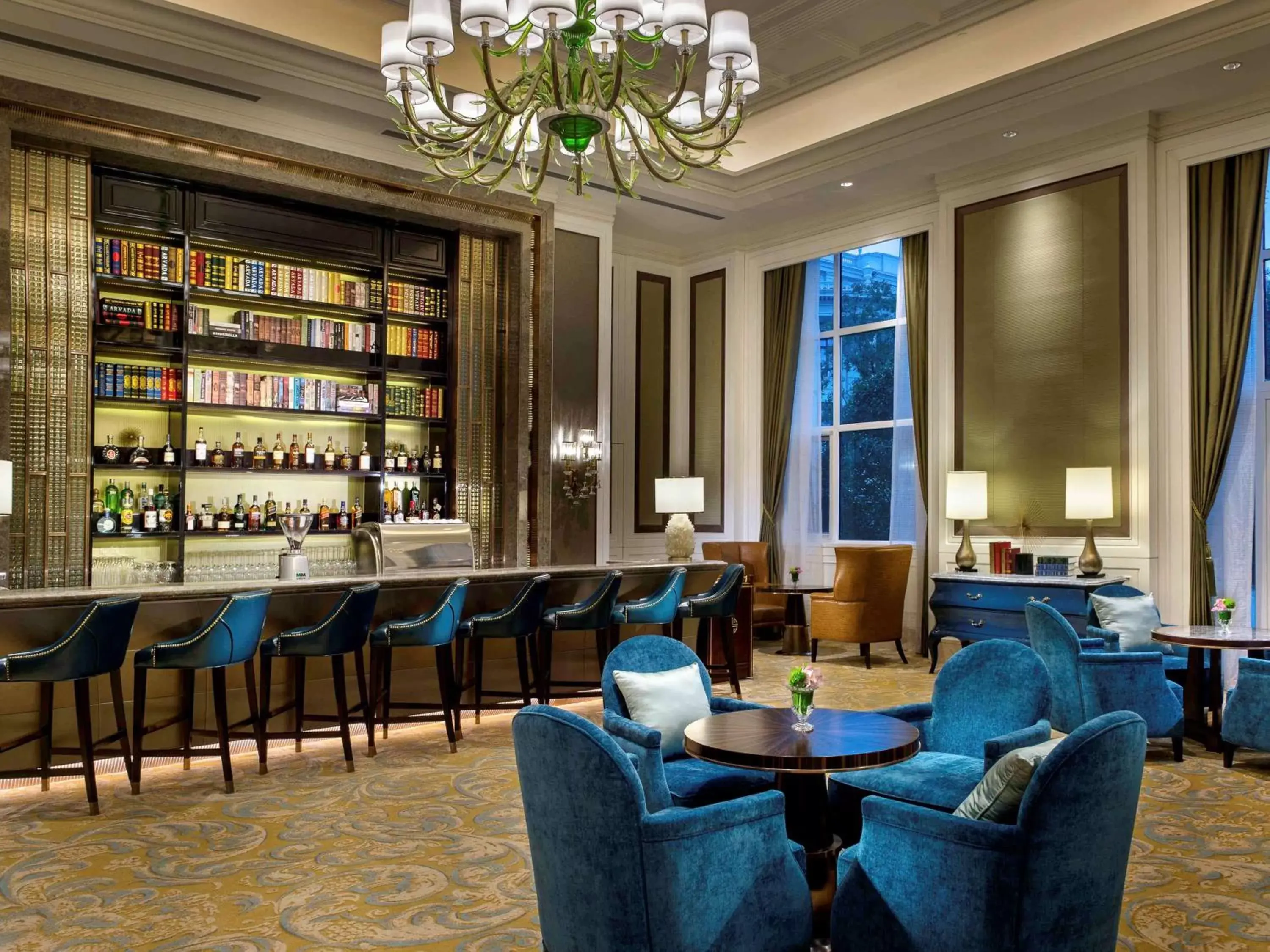 Lounge or bar in Sofitel Shanghai Hongqiao Lounge or bar in Sofitel Shanghai Hongqiao