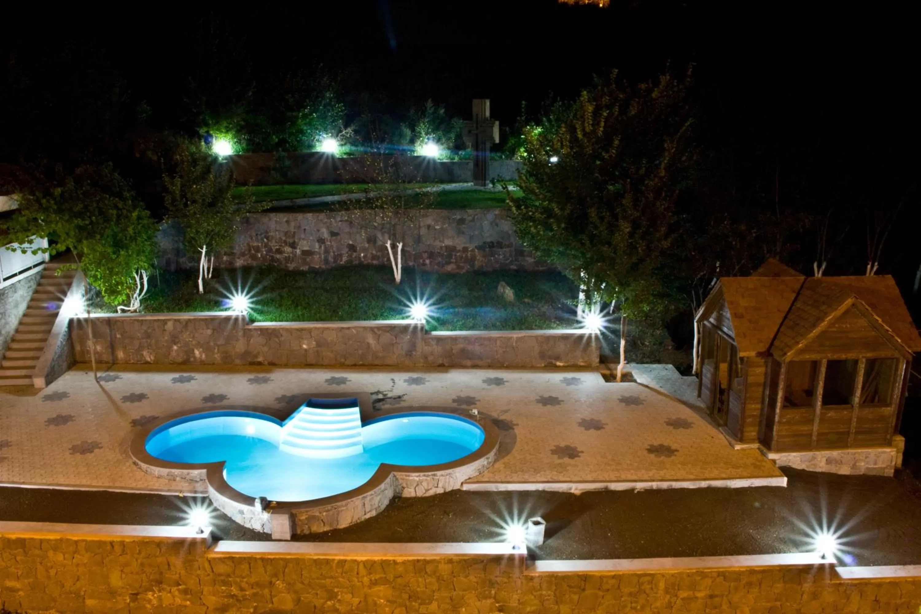 Swimming pool in Laguna Hotel