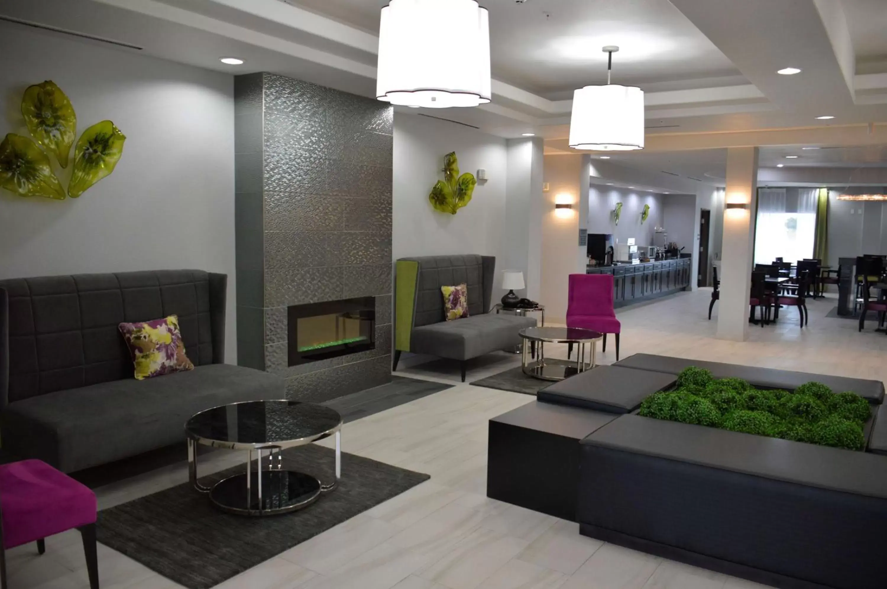 Lobby or reception, Seating Area in Best Western Plus Dilley Inn & Suites