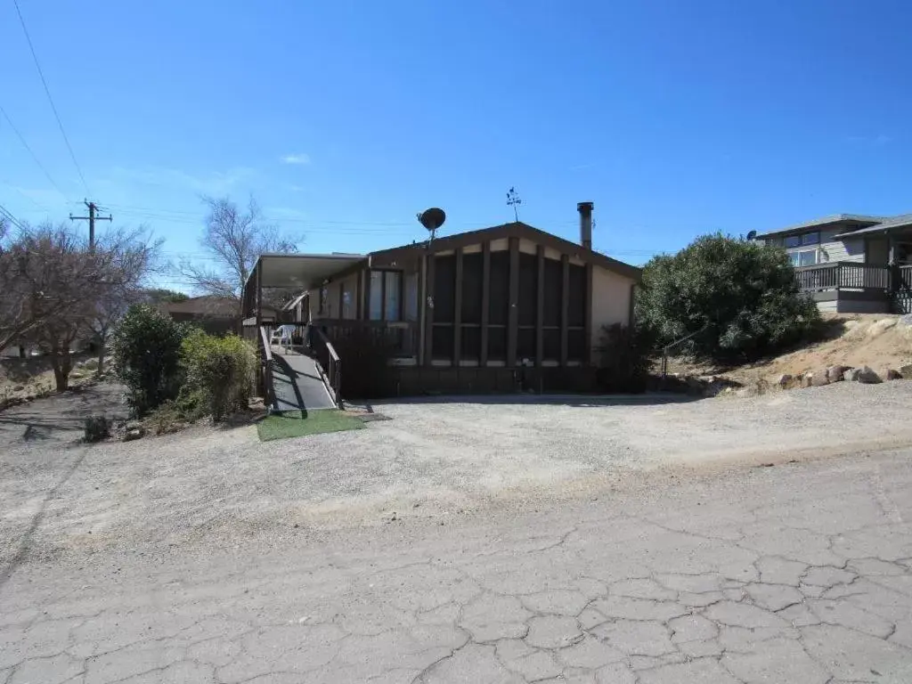 Property Building in Lakeshore Lodge