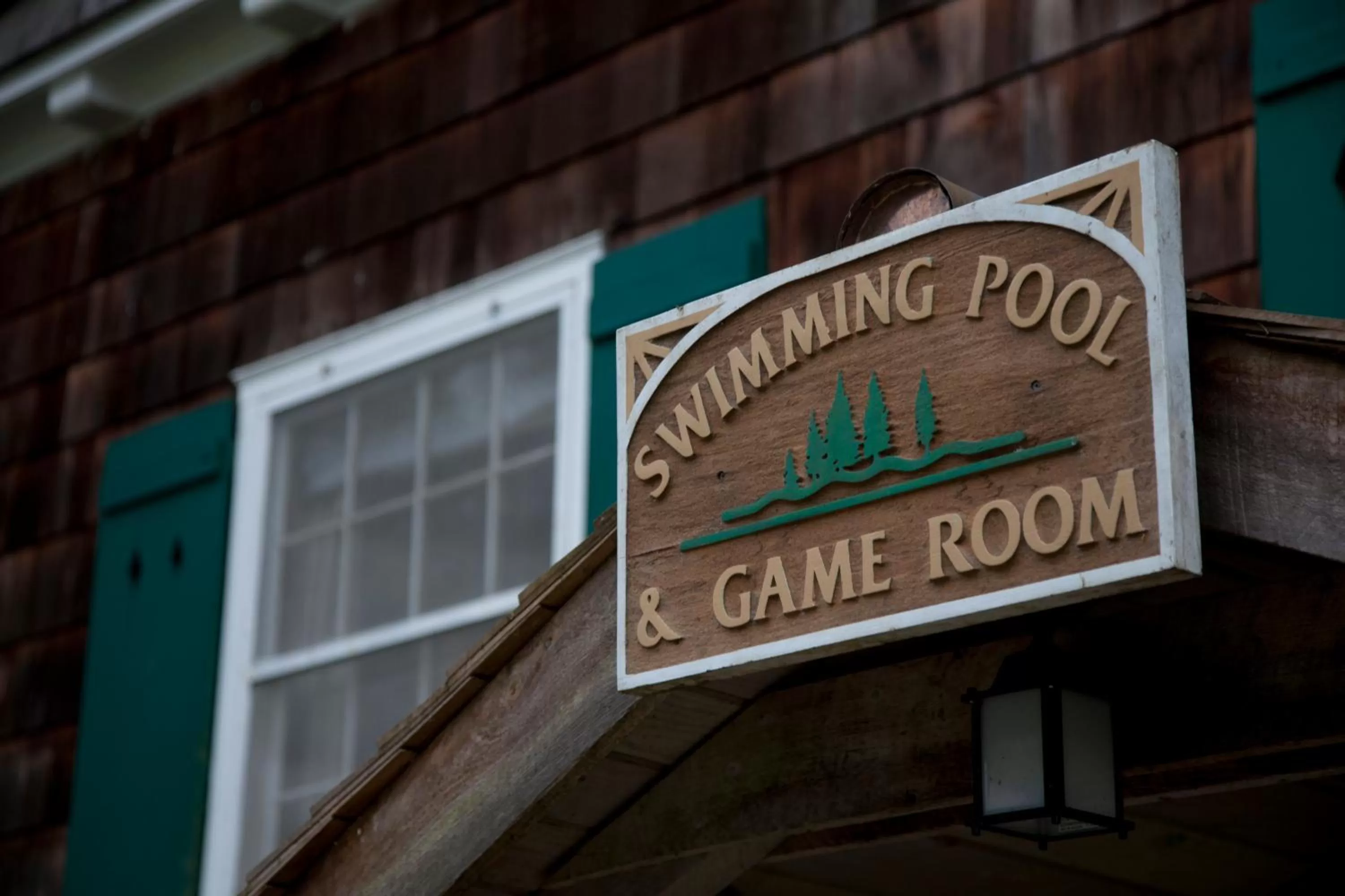 Swimming pool in Lake Quinault Lodge