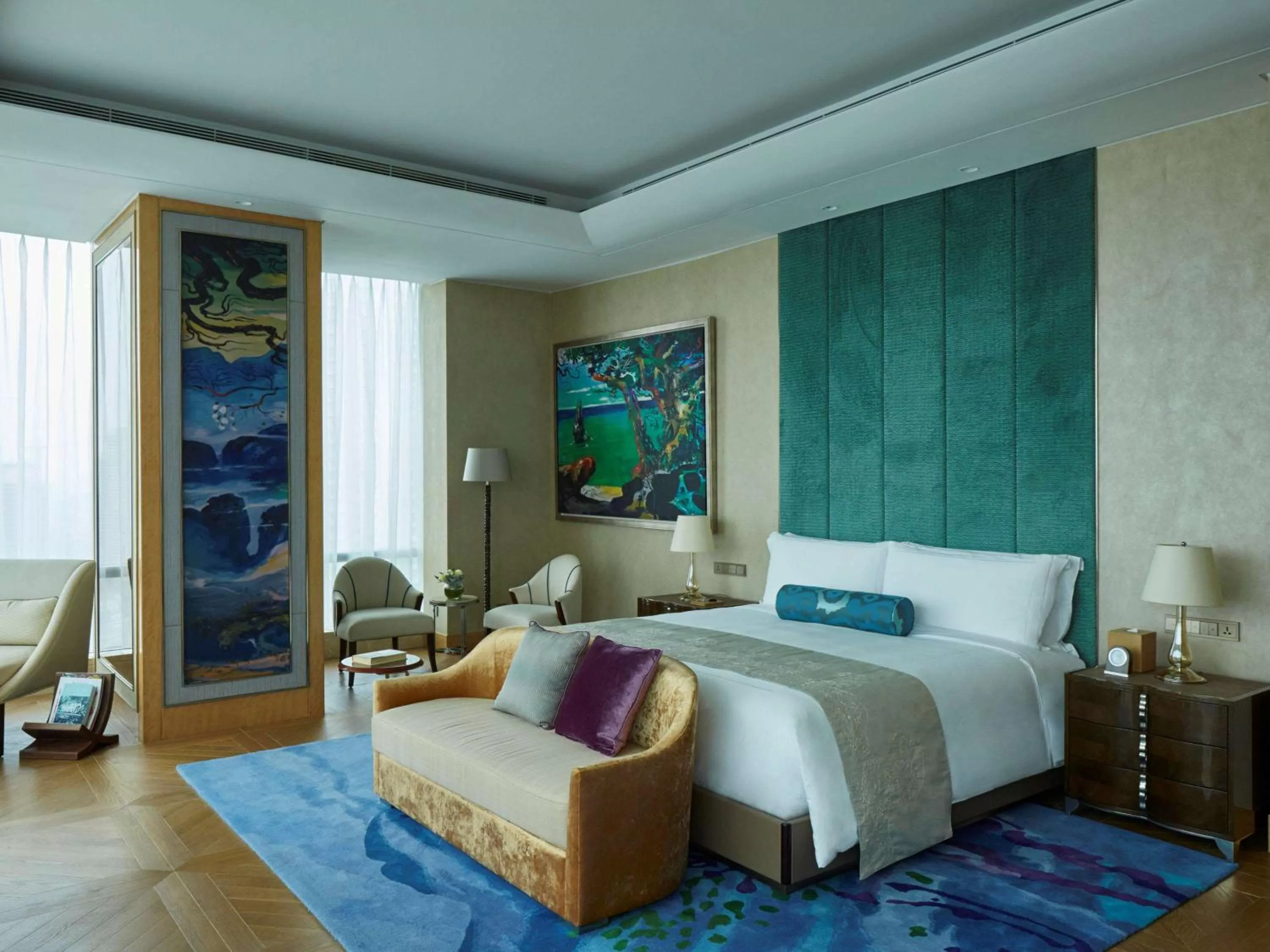 Photo of the whole room, Bed in Raffles Jakarta