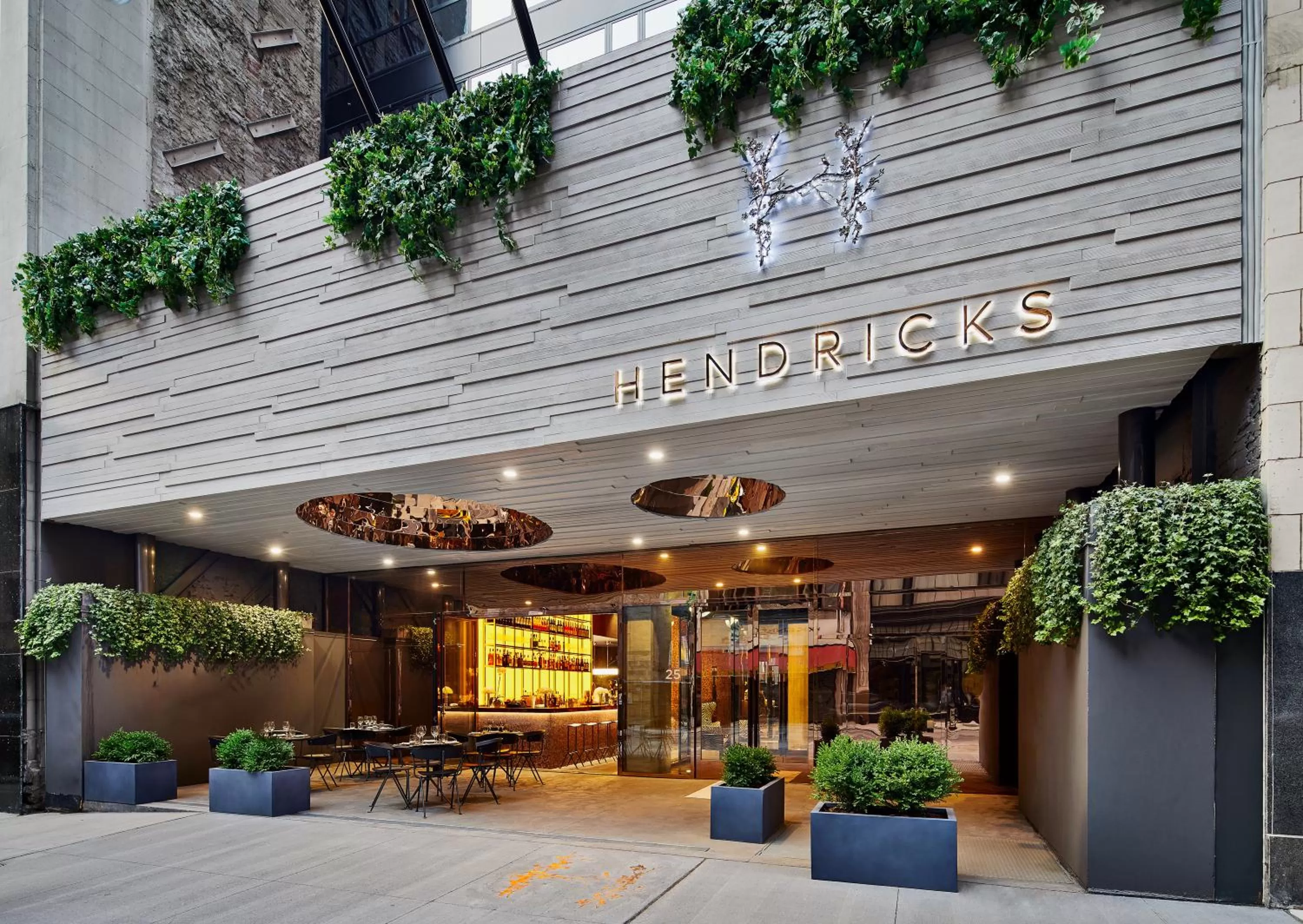 Facade/entrance in Hotel Hendricks
