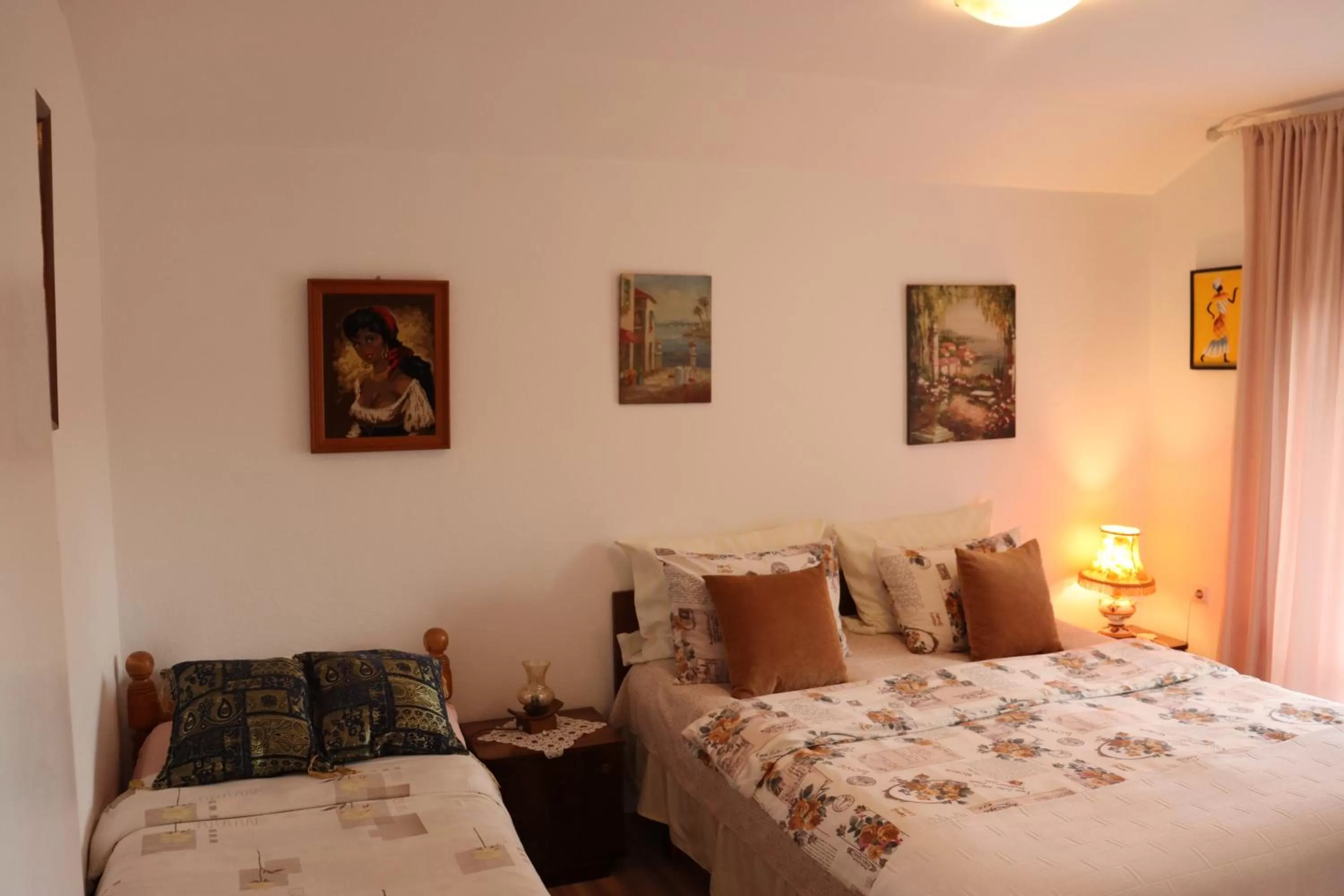 Bed in Frile Apartments