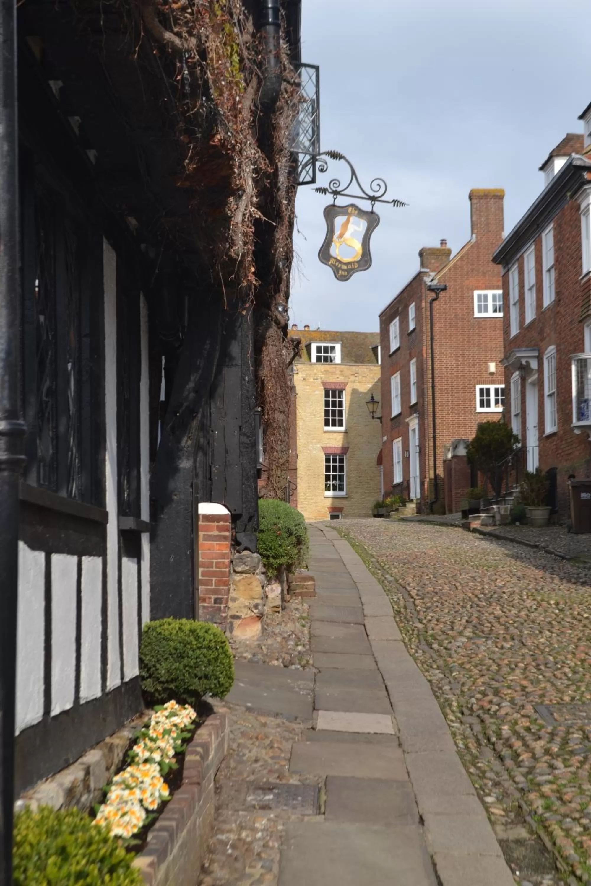Facade/entrance in Mermaid Inn