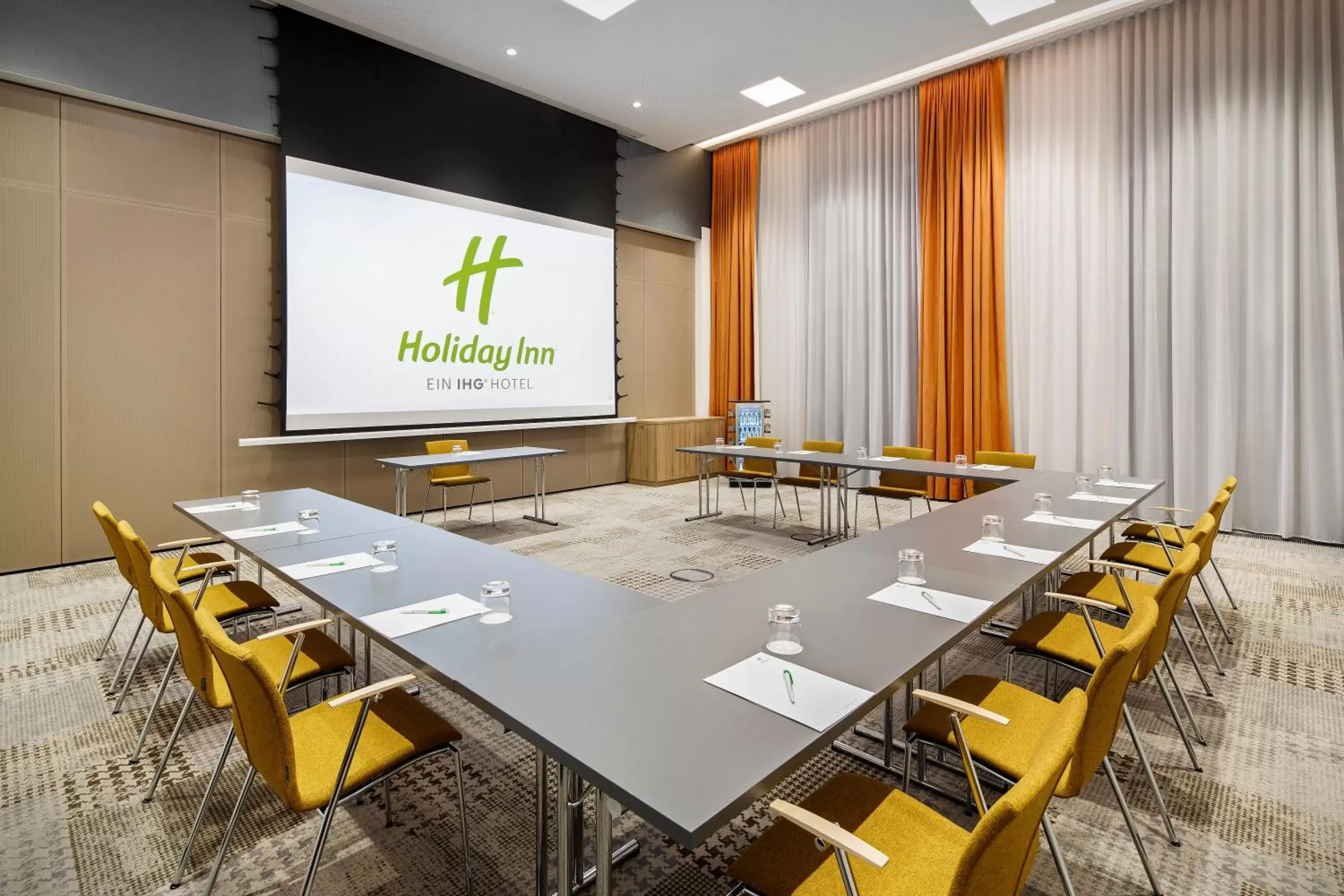 Meeting/conference room in Holiday Inn - Hamburg - HafenCity, an IHG Hotel