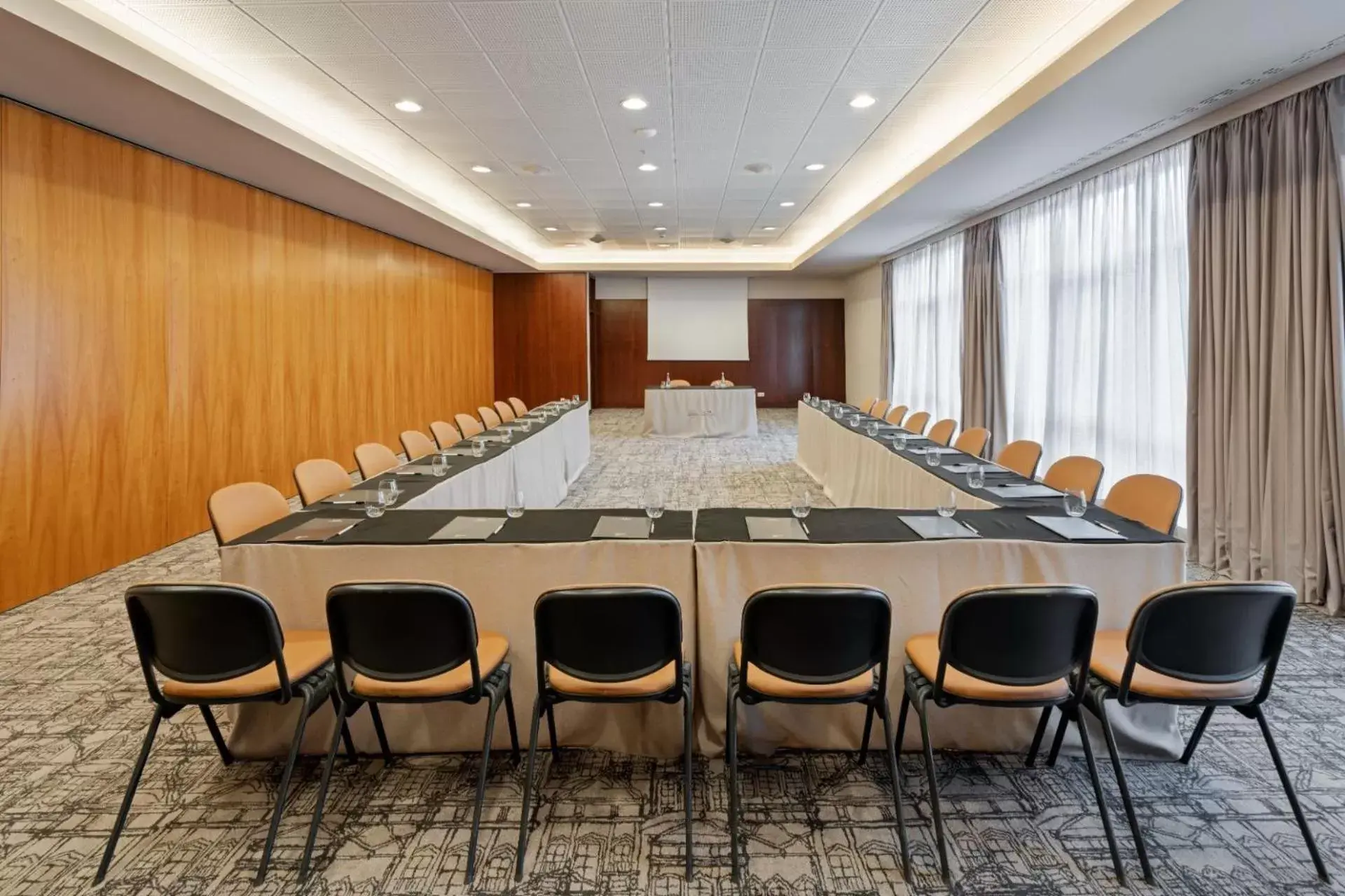 Business facilities, Business Area/Conference Room in Terceira Mar Hotel