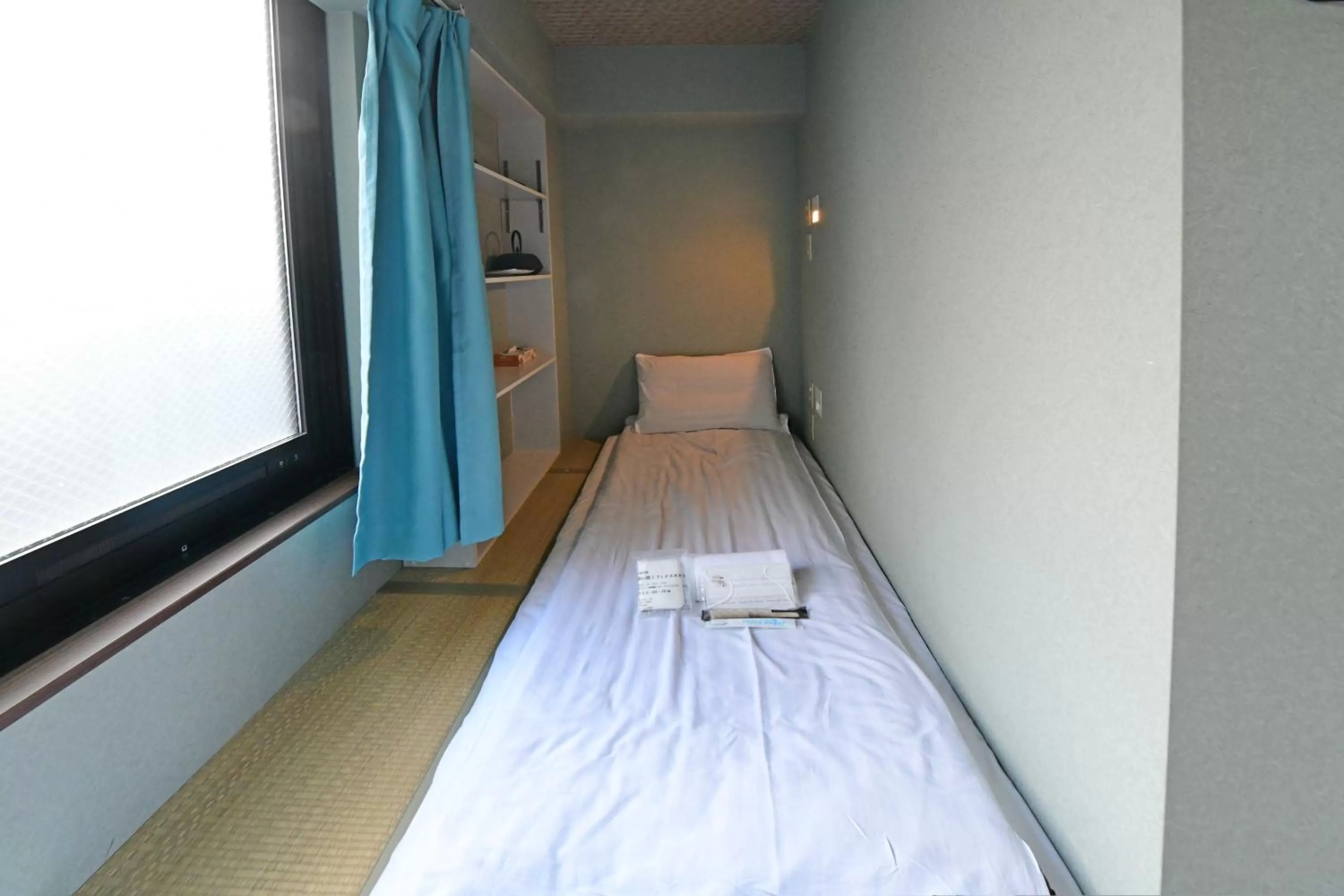 Bed in 無料wi-fi JING HOUSE 秋葉原 電動自転車レンタル