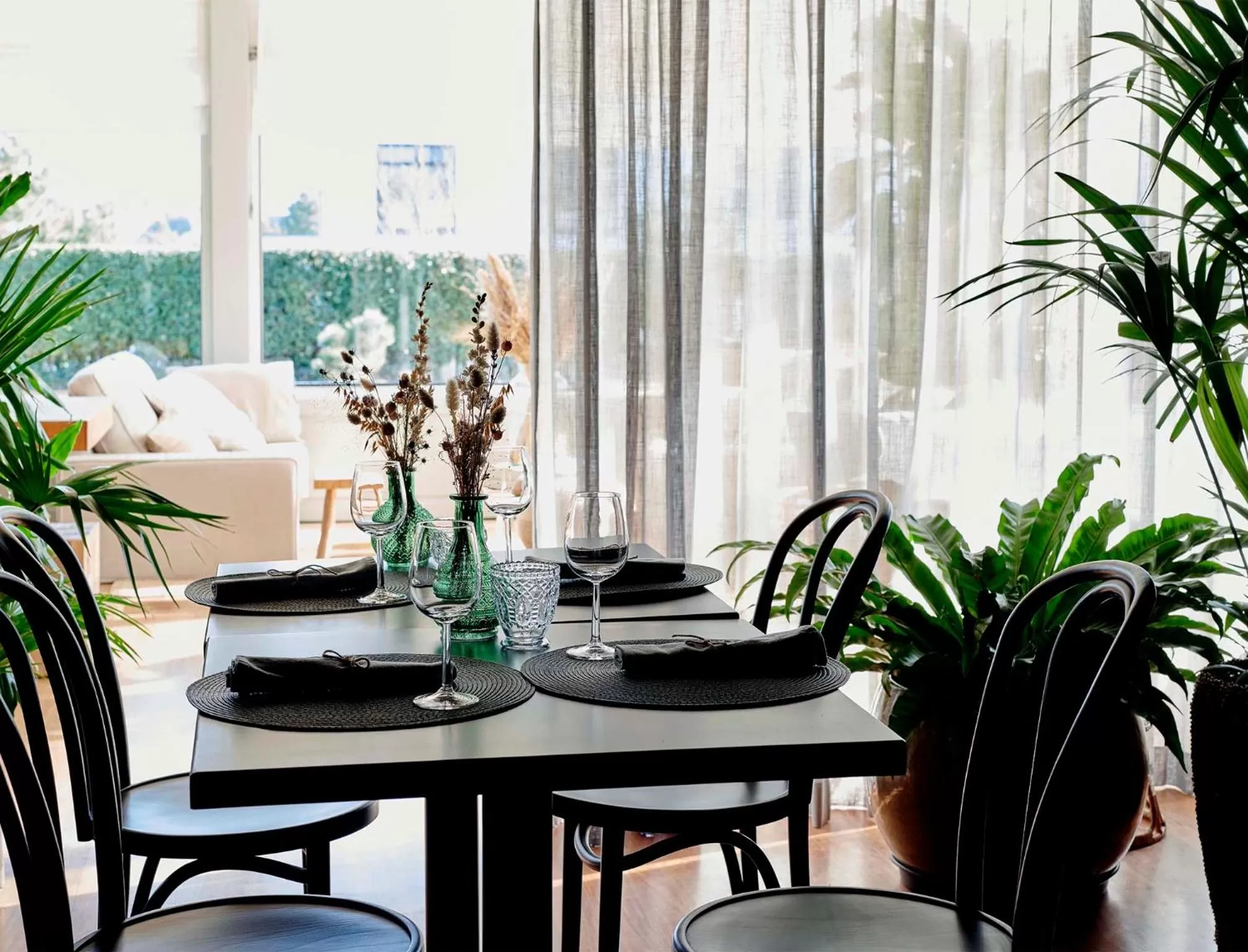 Restaurant/places to eat in Hotel Zonne