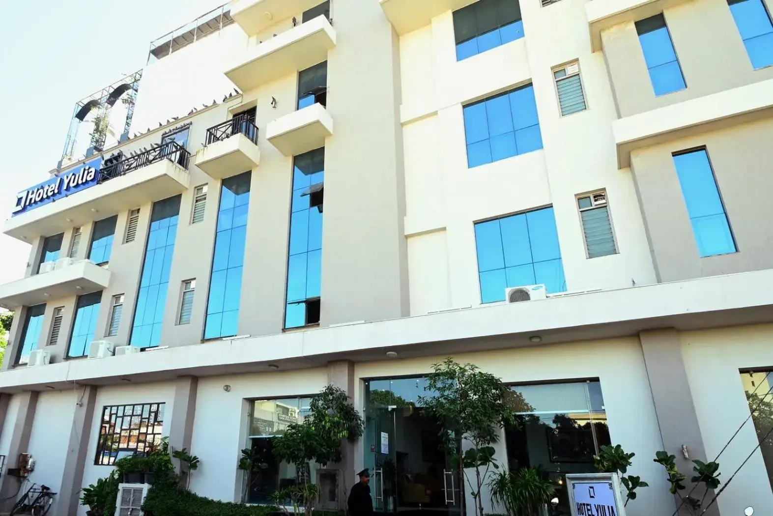 Property Building in Hotel Yulia- Le Amour Inn