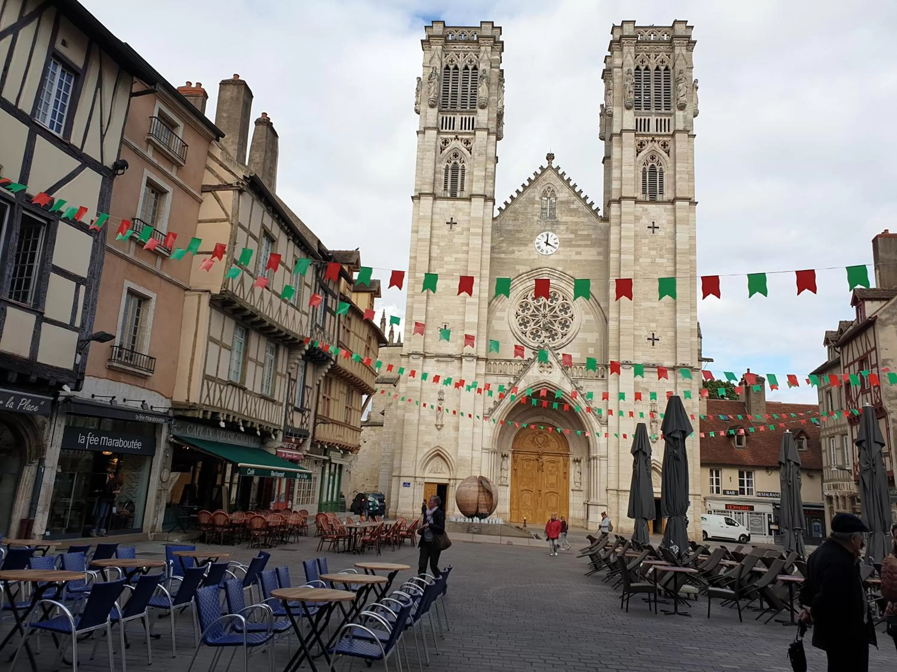 Nearby landmark in ibis Europe Chalon Sur Saone