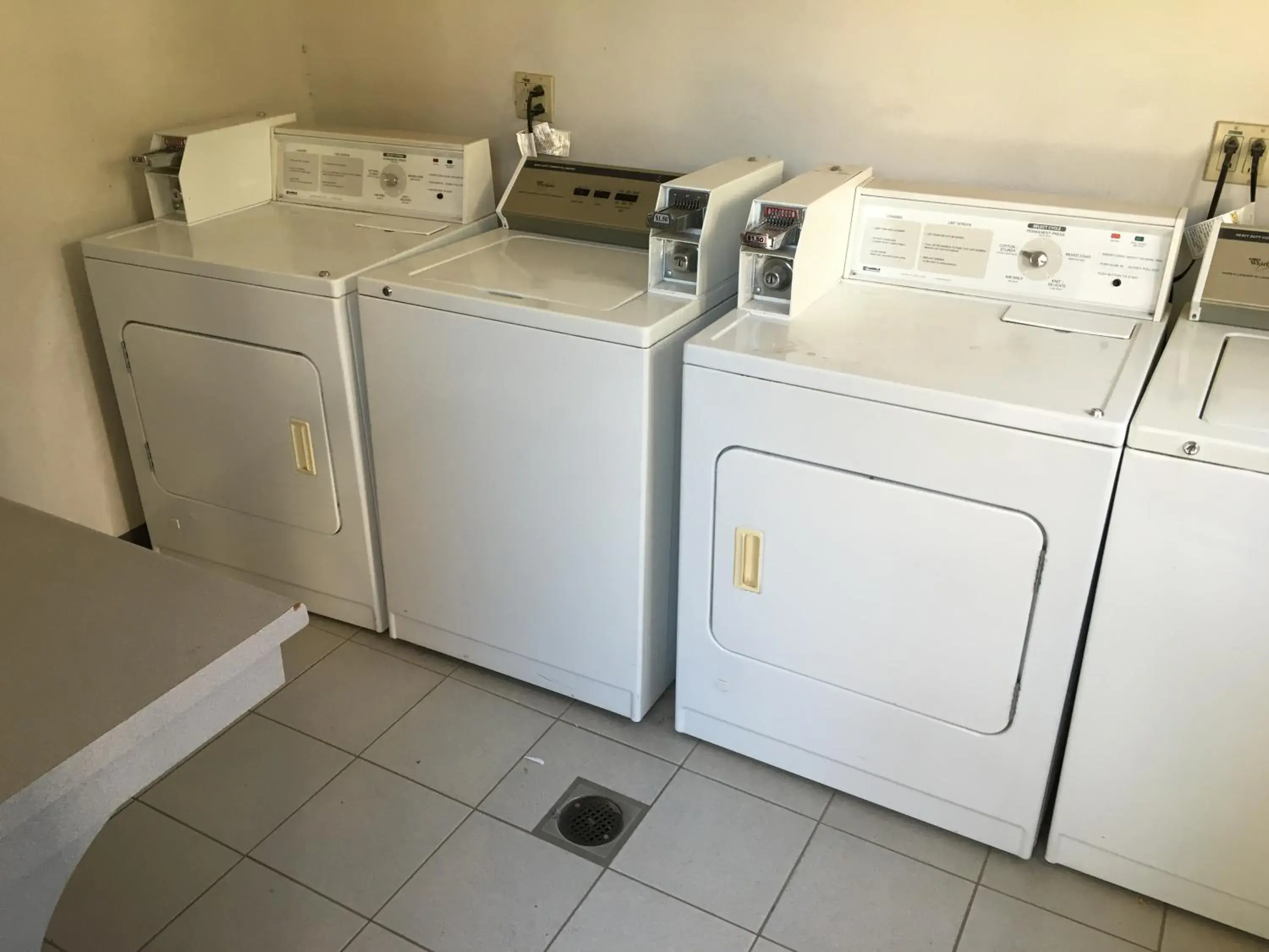 Other, Kitchen/Kitchenette in Garden Inn and Suites Fresno