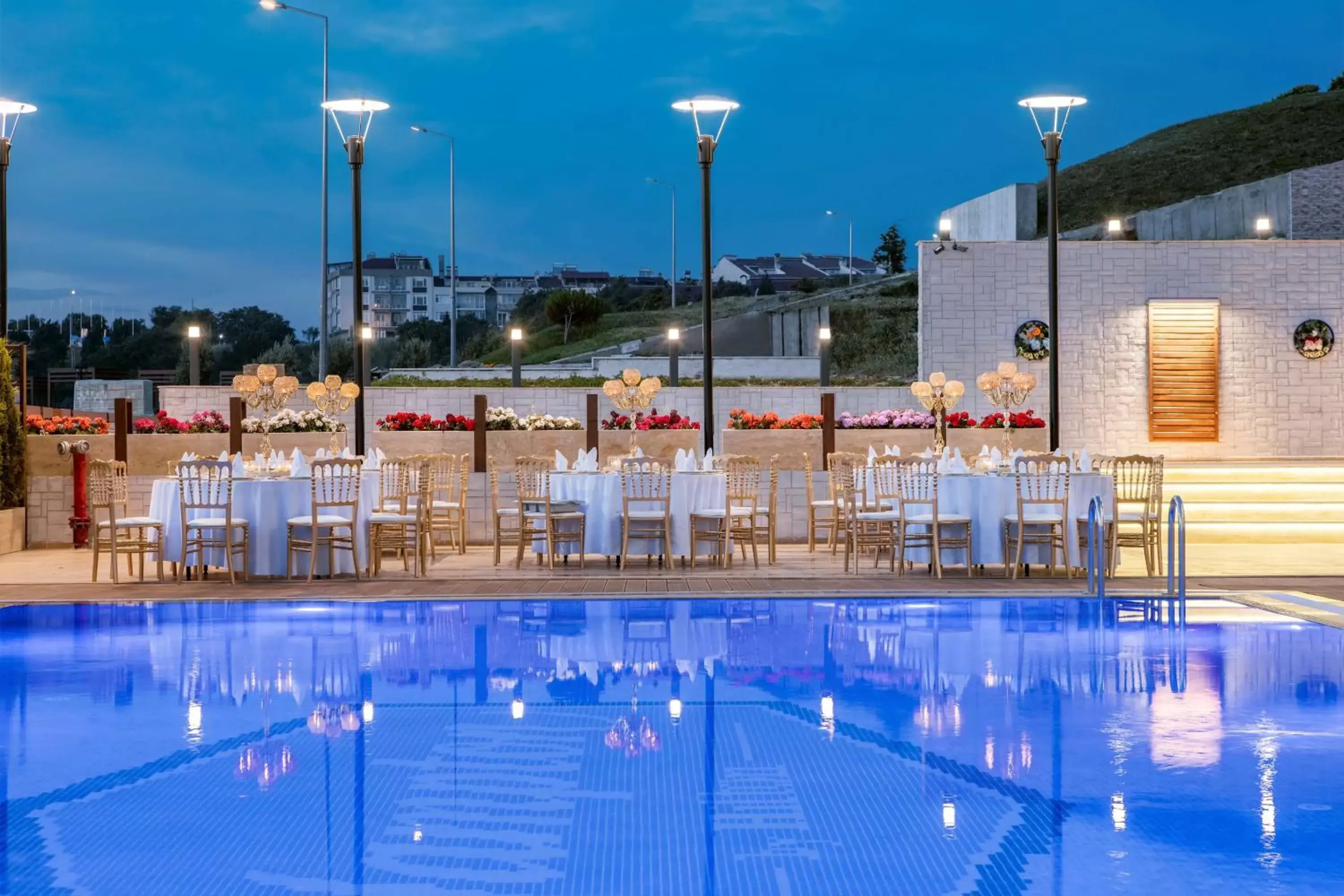 Pool view in Hampton by Hilton Canakkale Gelibolu Pool view in Hampton by Hilton Canakkale Gelibolu