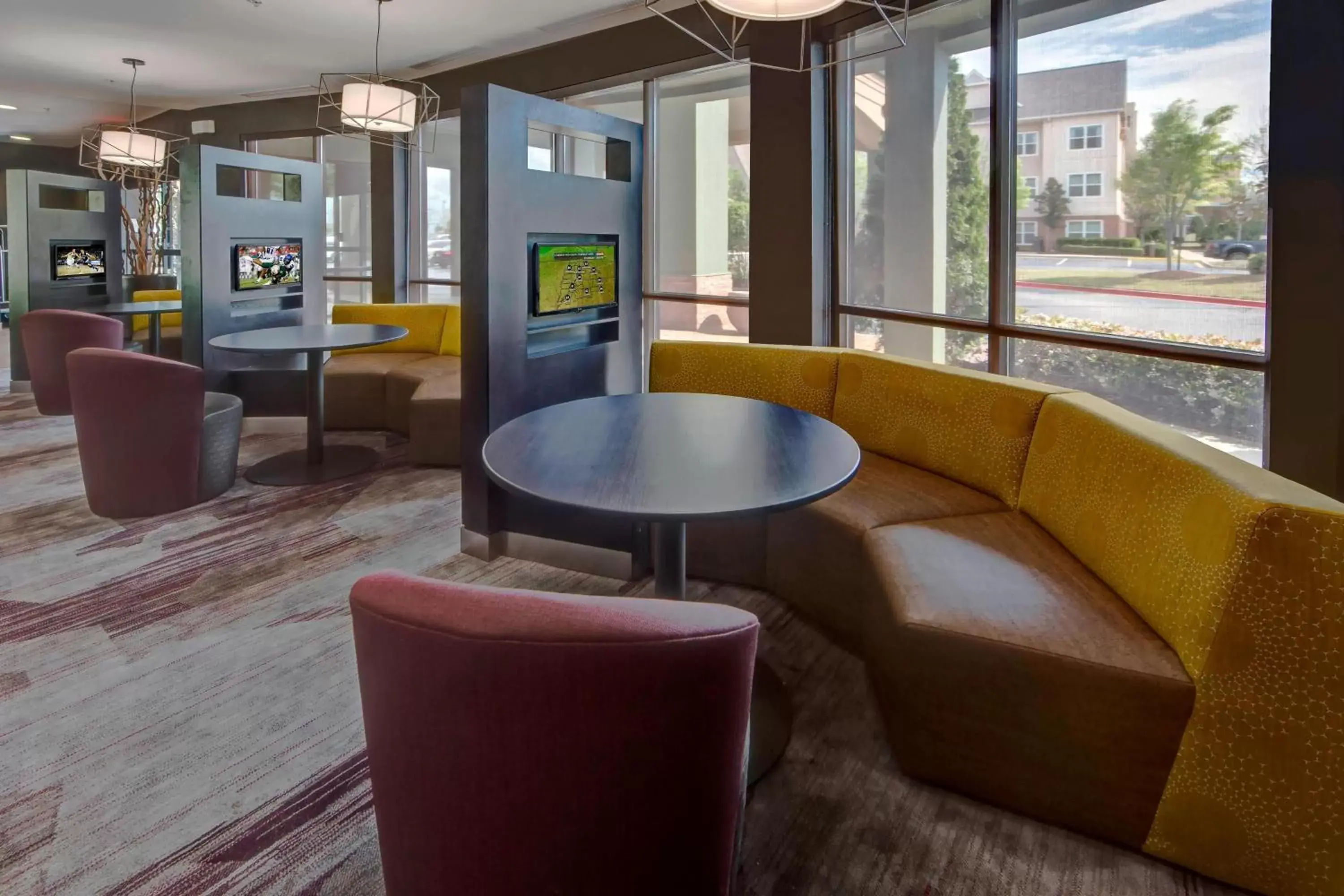 Other, Lounge/Bar in Courtyard by Marriott Memphis Southaven