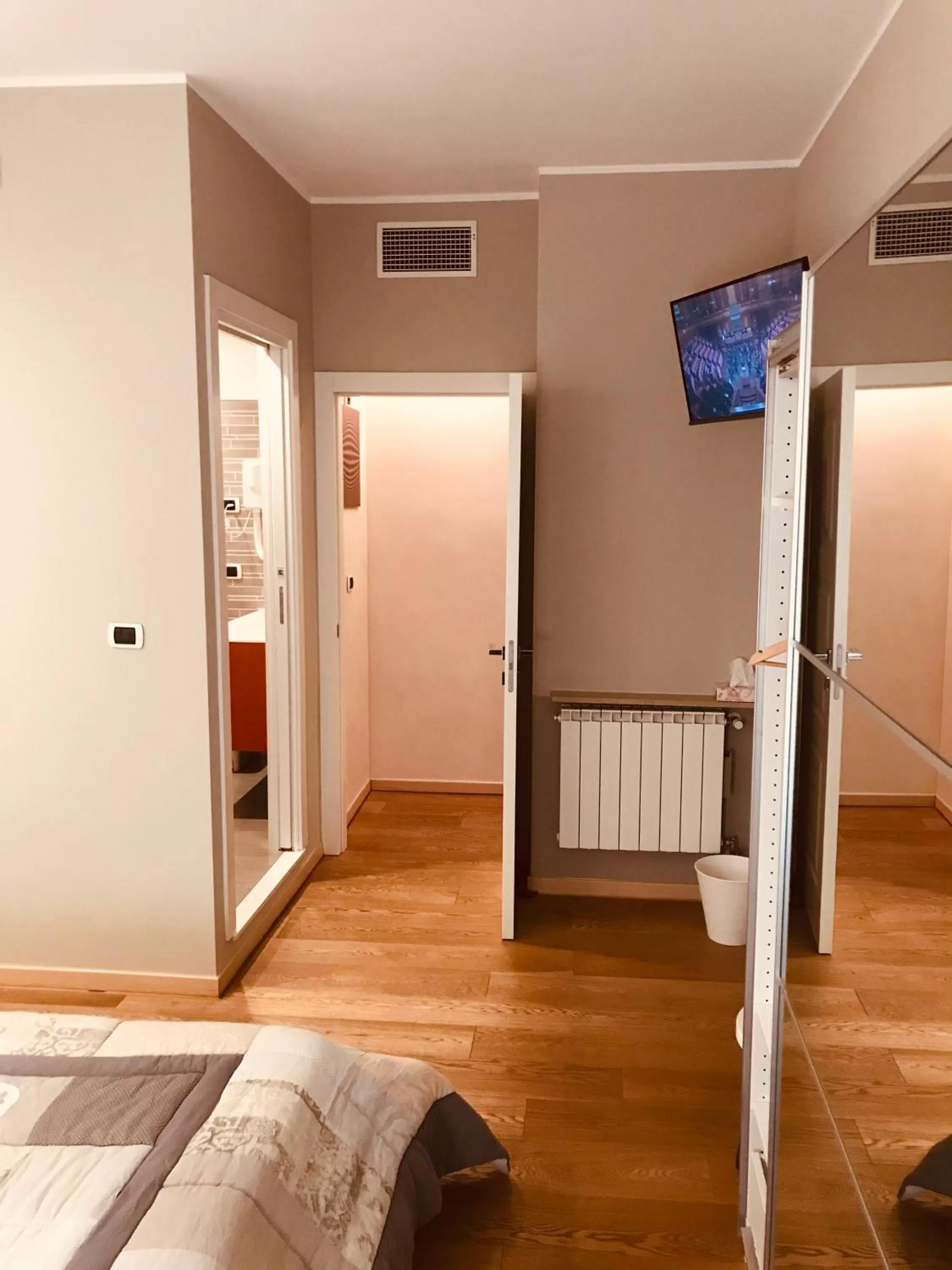 Bed in Smart House Rental Rooms FREE PARKING