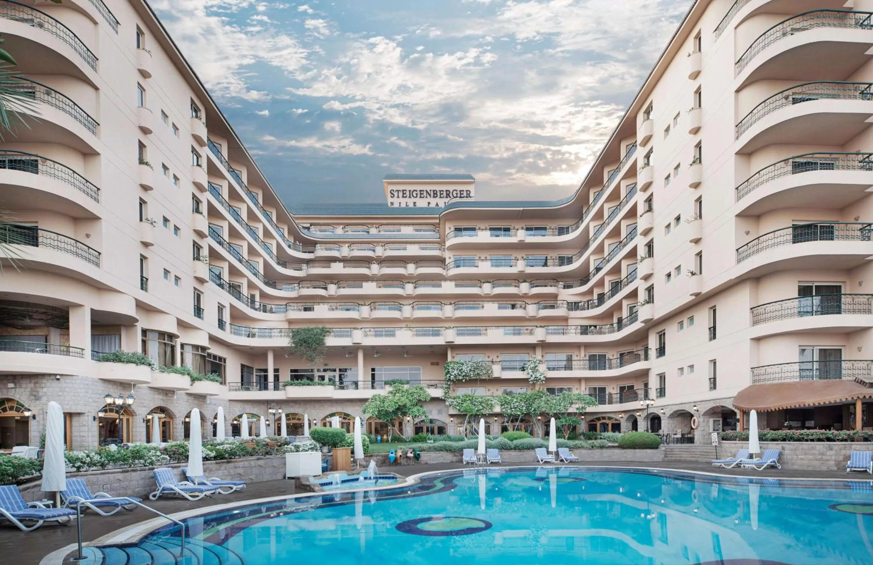 Swimming pool in Steigenberger Nile Palace Luxor - Convention Center