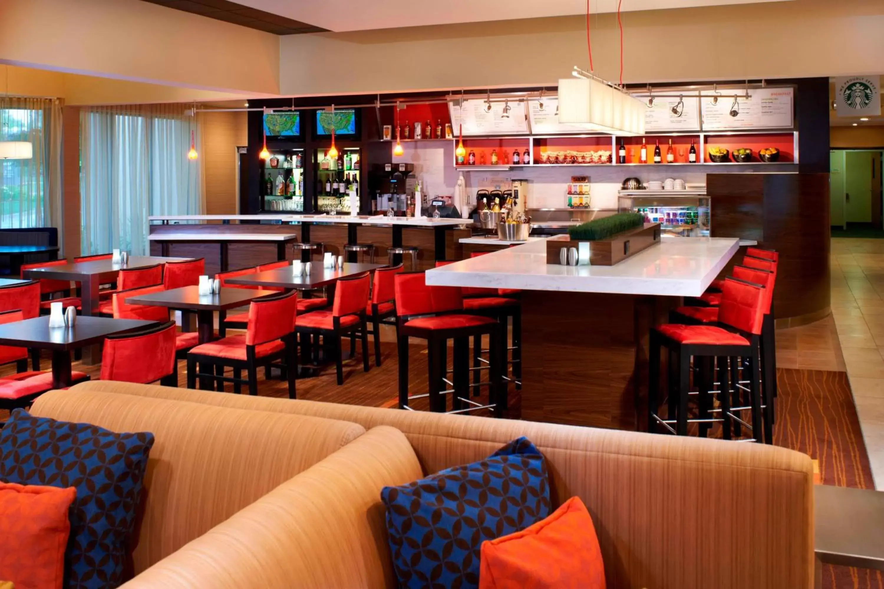 Restaurant/places to eat, Lounge/Bar in Courtyard by Marriott Minneapolis-St. Paul Airport