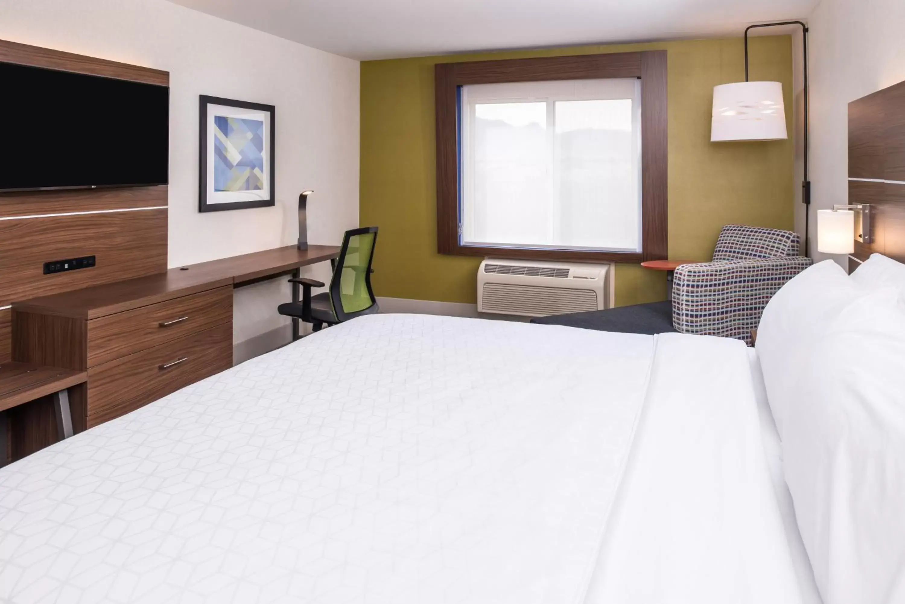 Photo of the whole room, Bed in Holiday Inn Express Sierra Vista, an IHG Hotel