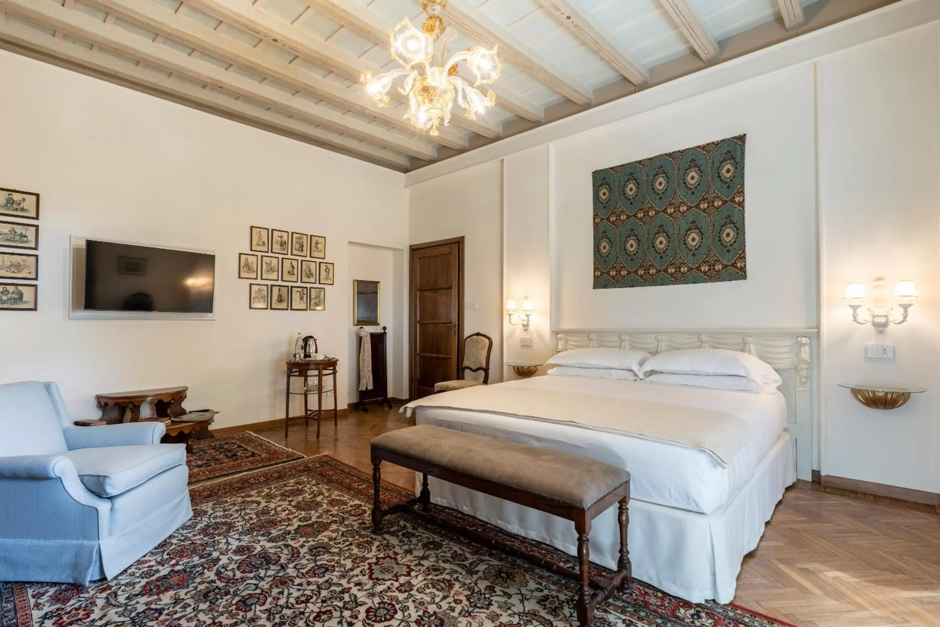 Photo of the whole room, Bed in FORESTERIA di PALAZZO RADICI