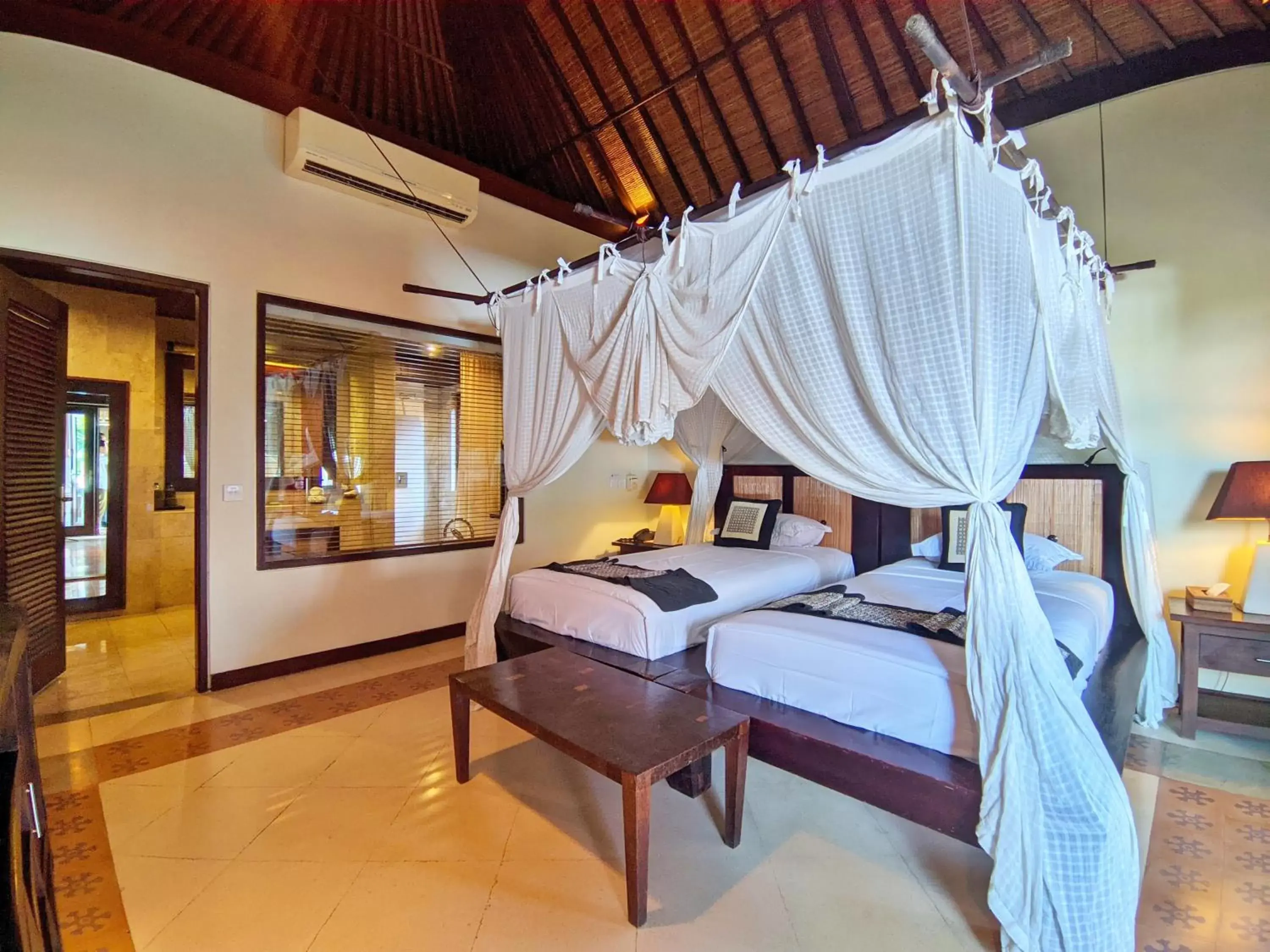 Bed in Barong Resort and Spa