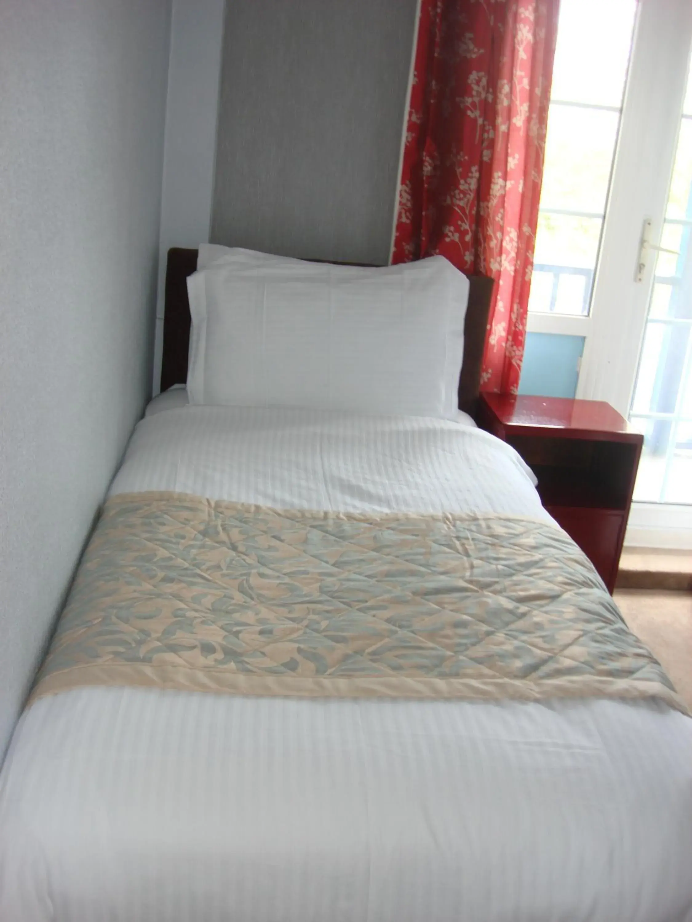 Bed in Yellow Mountain Hotel